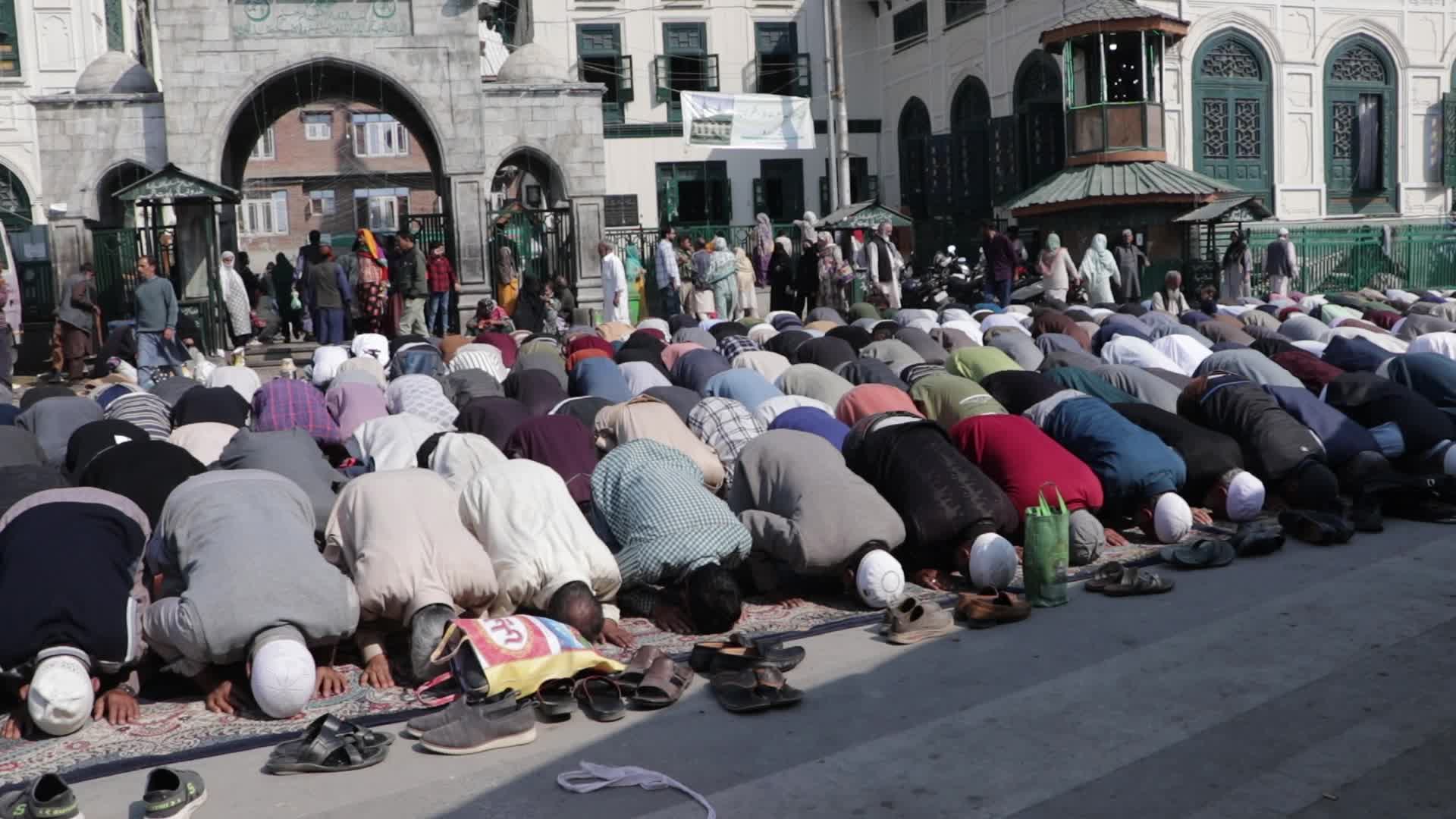 Annual URS of Saint Dastageer Celebrated in Kashmir, India
