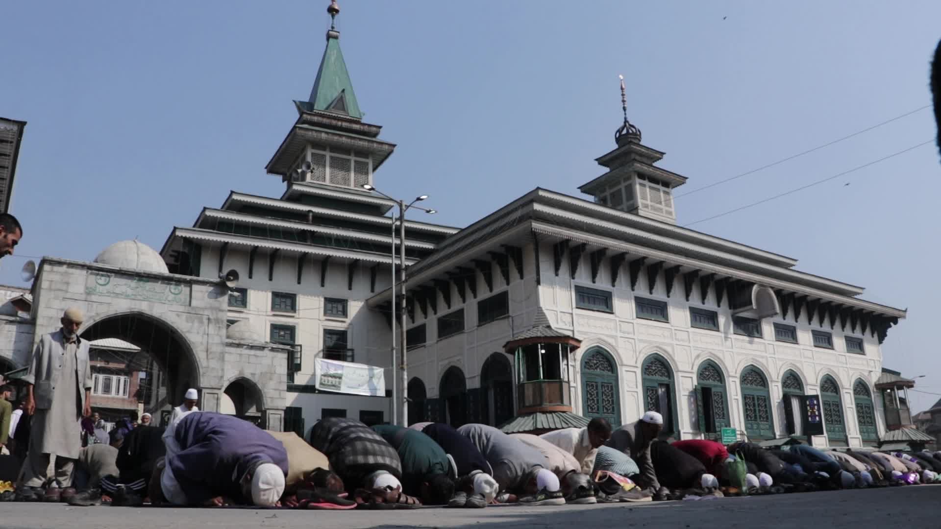 Annual URS of Saint Dastageer Celebrated in Kashmir, India