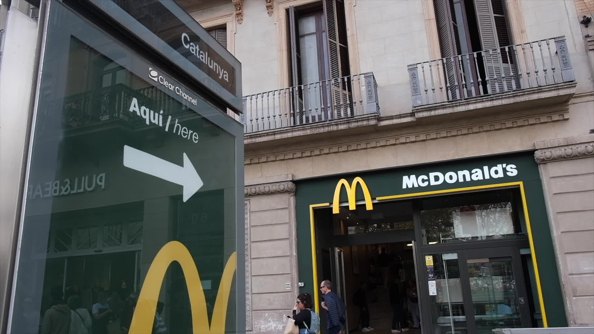 McDonald's building