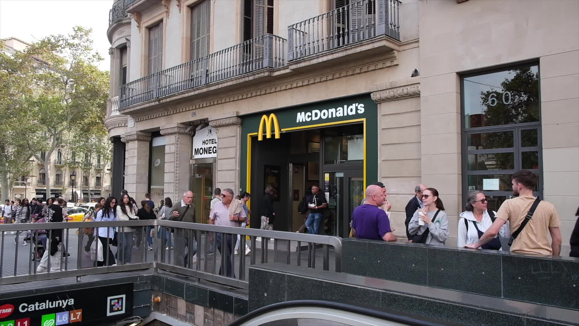 McDonald's building