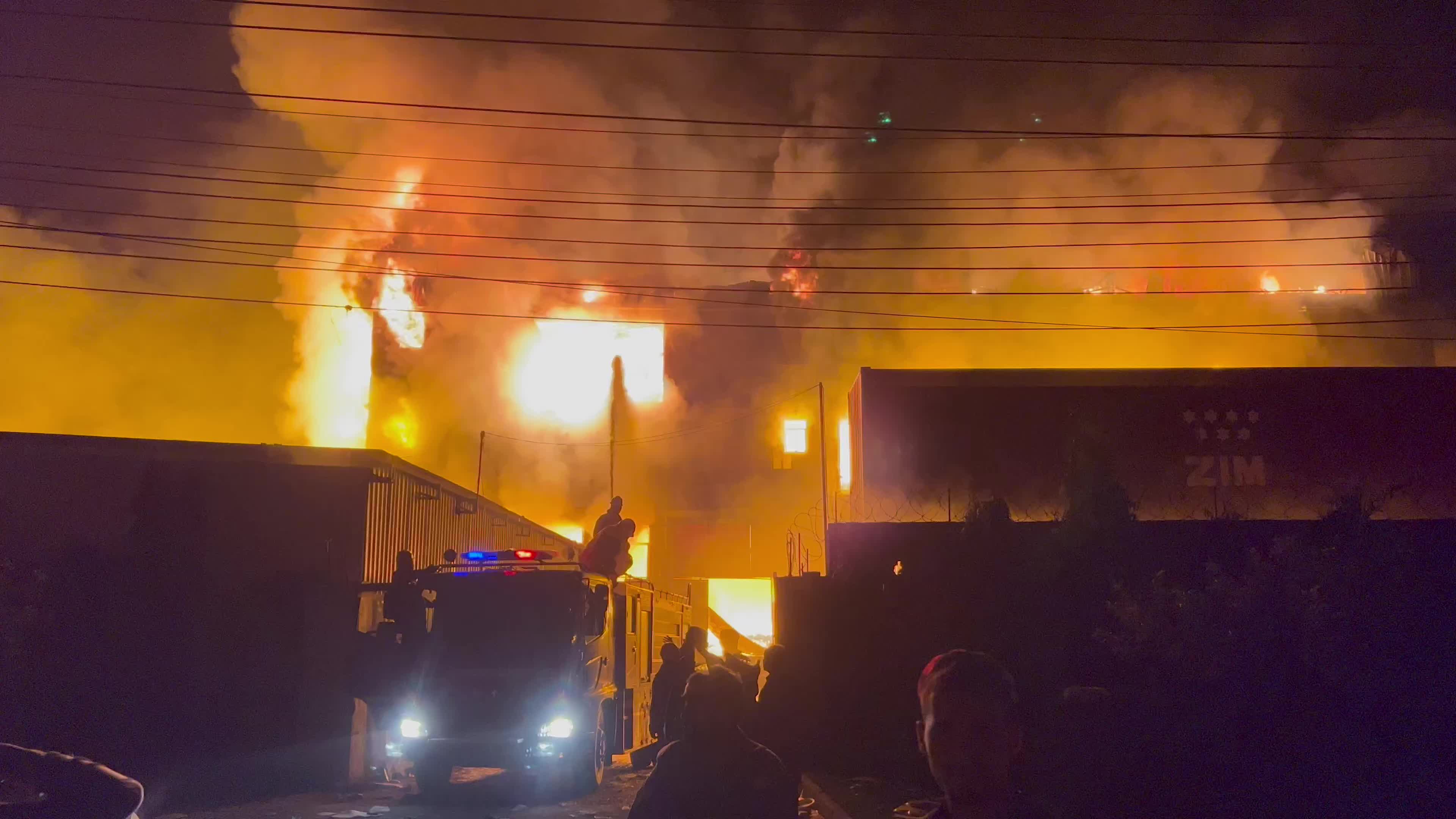 Fire broke out in dyper factory in Peshawar, Pakistan
