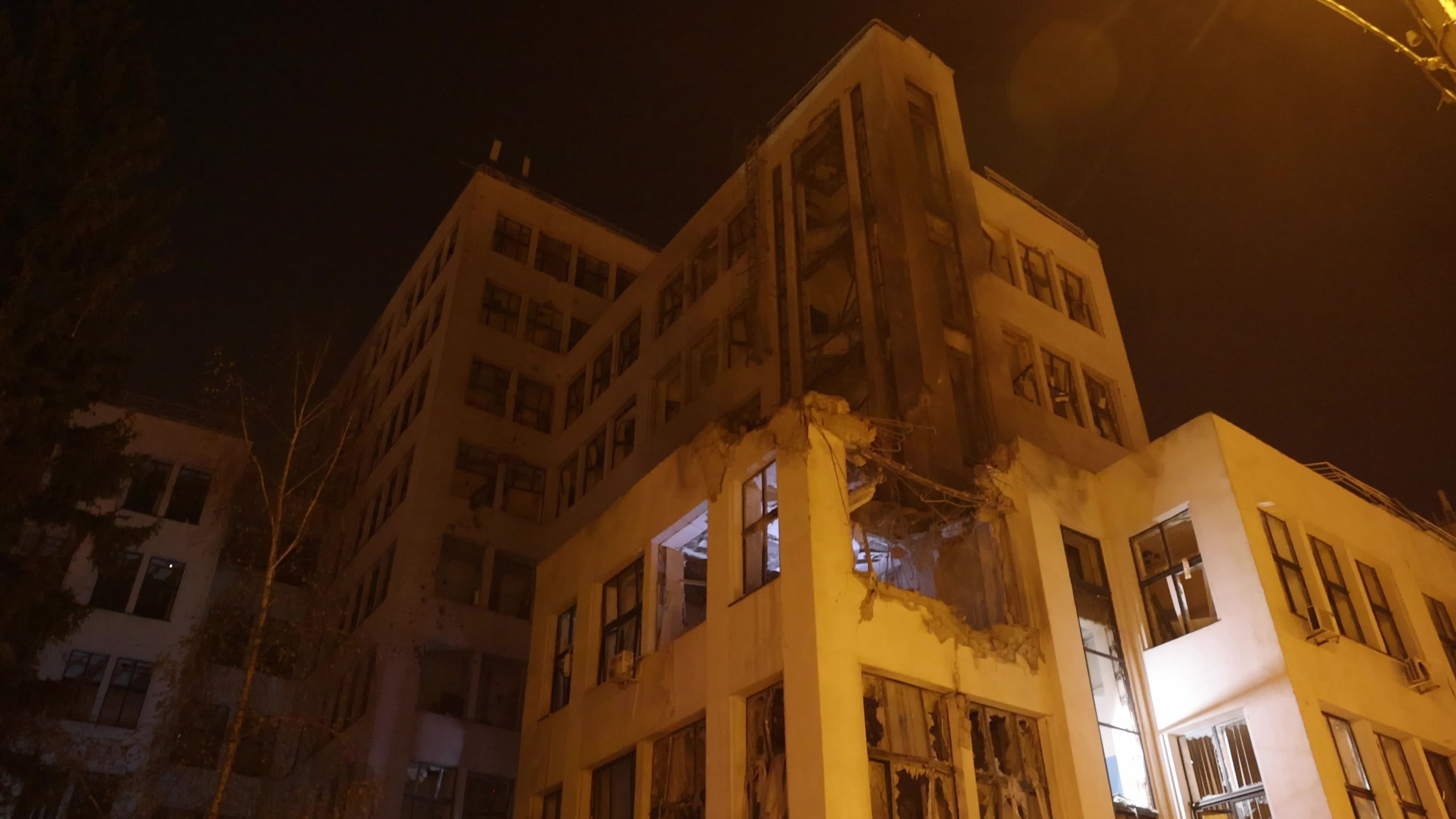 The Russians aimed an aerial bomb at the Derzhprom building in the center of Kharkiv