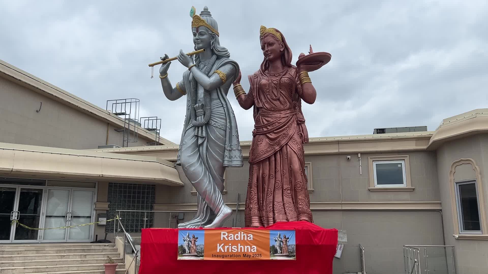 Unveiling of 25-foot tall statues of Radha and Krishna on Diwali
