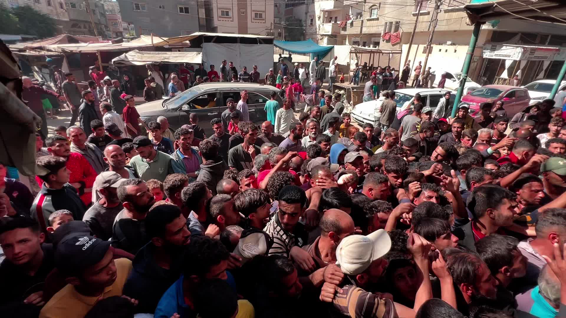Palestinians Queue for Bread in Khan Yunis Amid Gaza Conflict