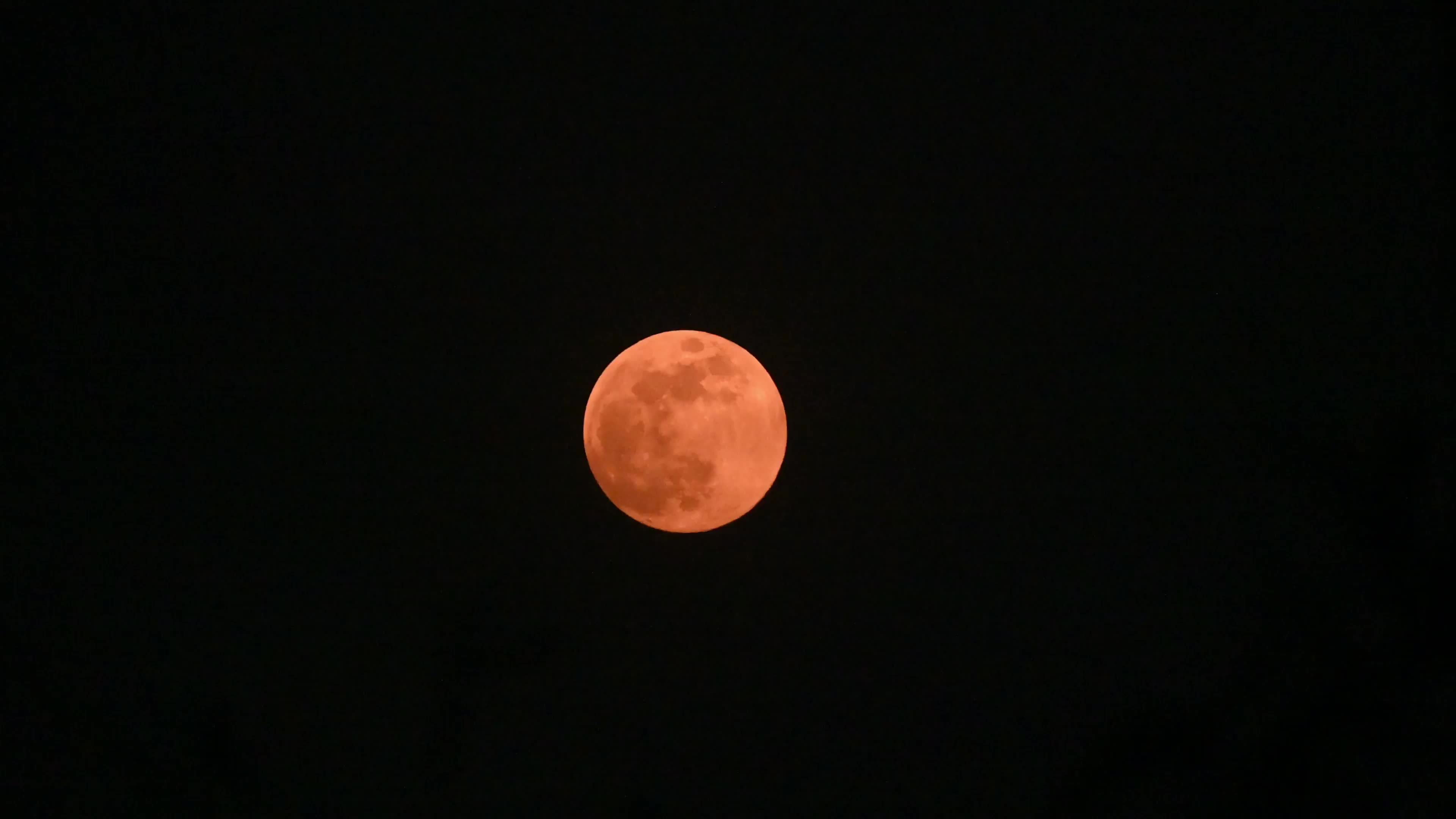  The final supermoon of 2024 - Beaver Moon 
