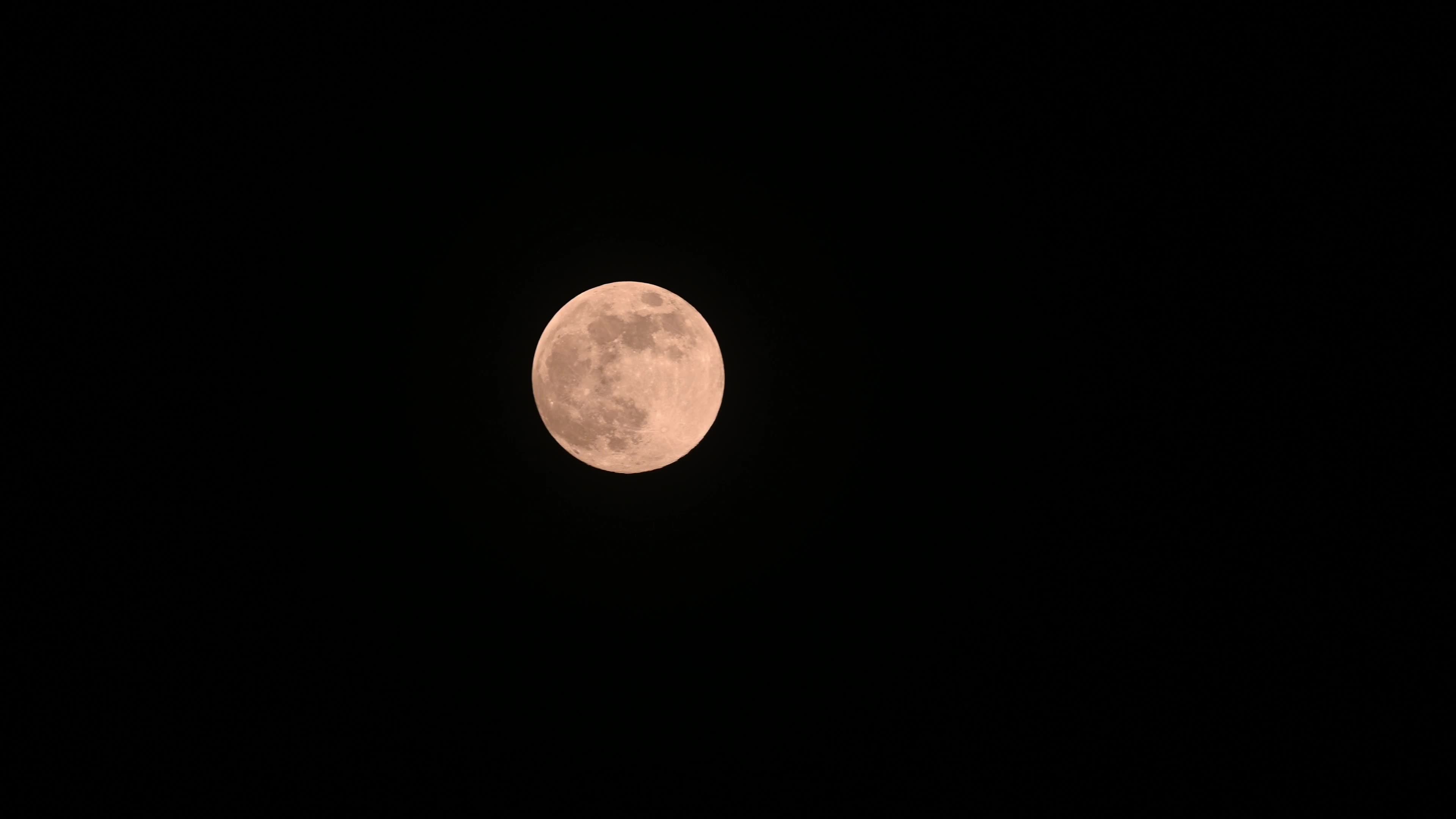  The final supermoon of 2024 - Beaver Moon 
