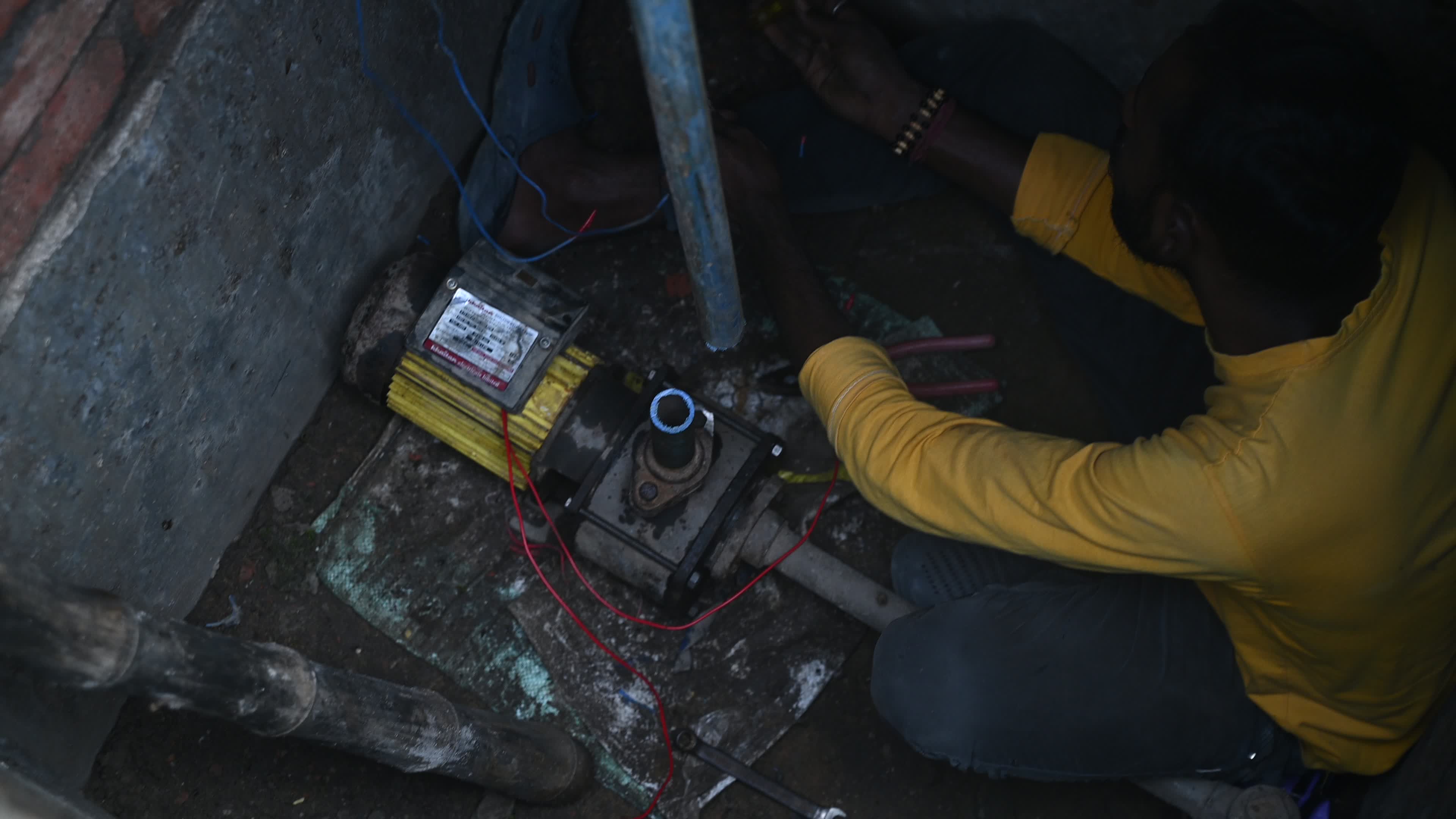 Underground Water Pump is being installed in India
