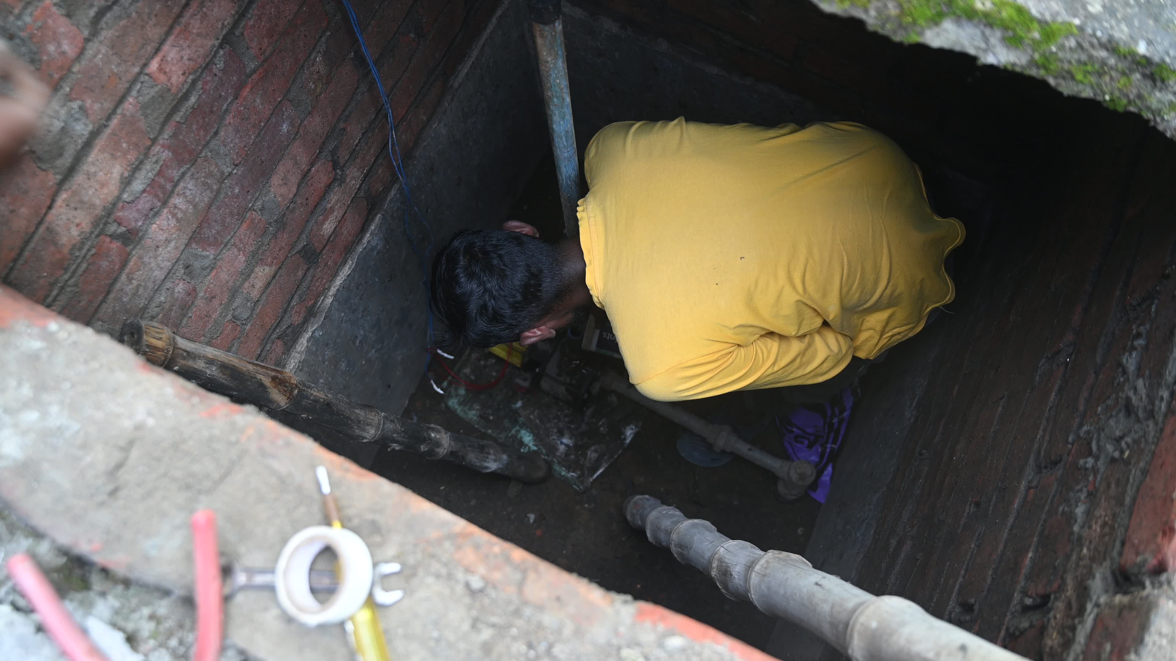Underground Water Pump is being installed in India
