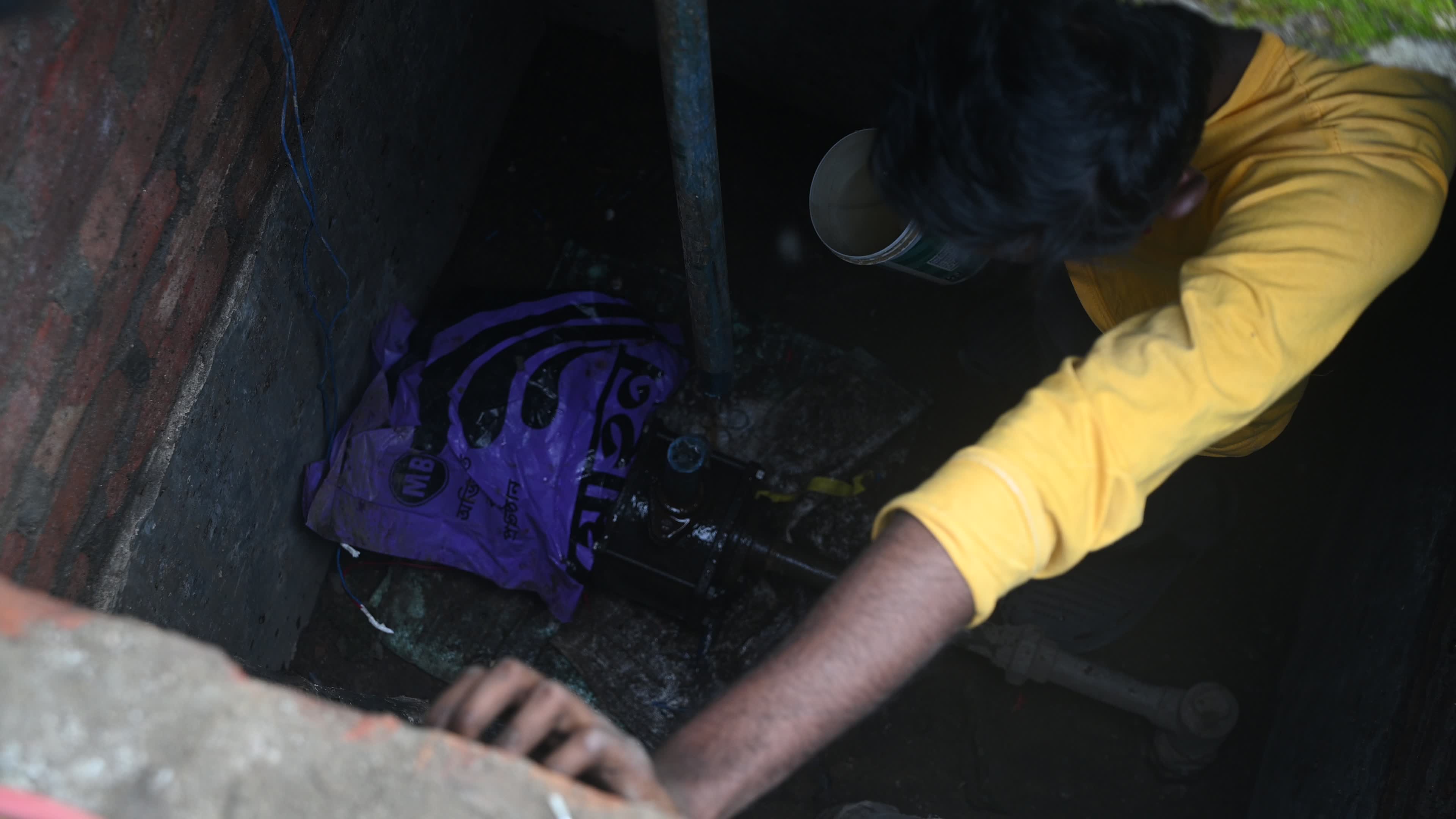 Underground Water Pump is being installed in India
