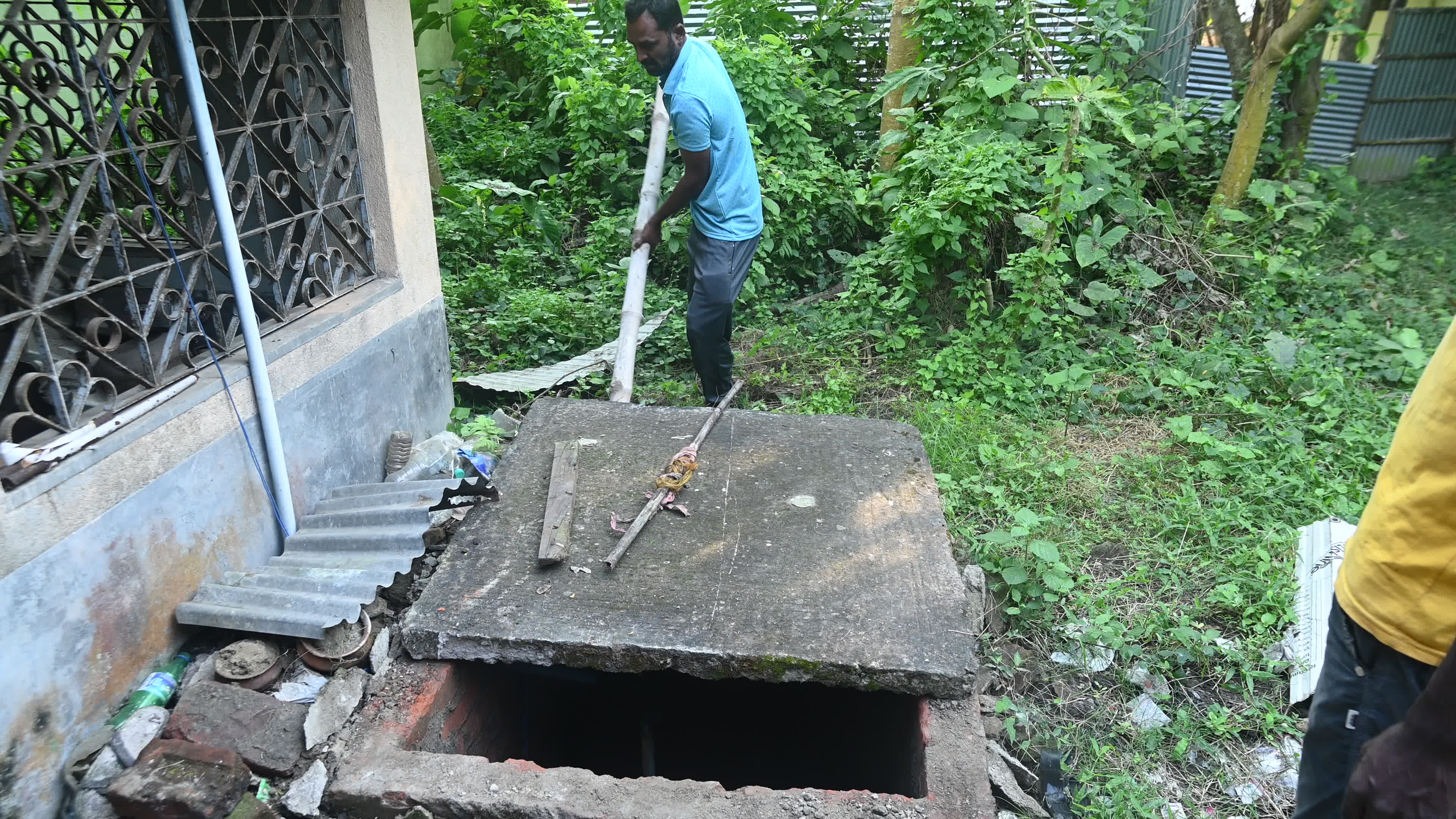 Underground Water Pump is being installed in India
