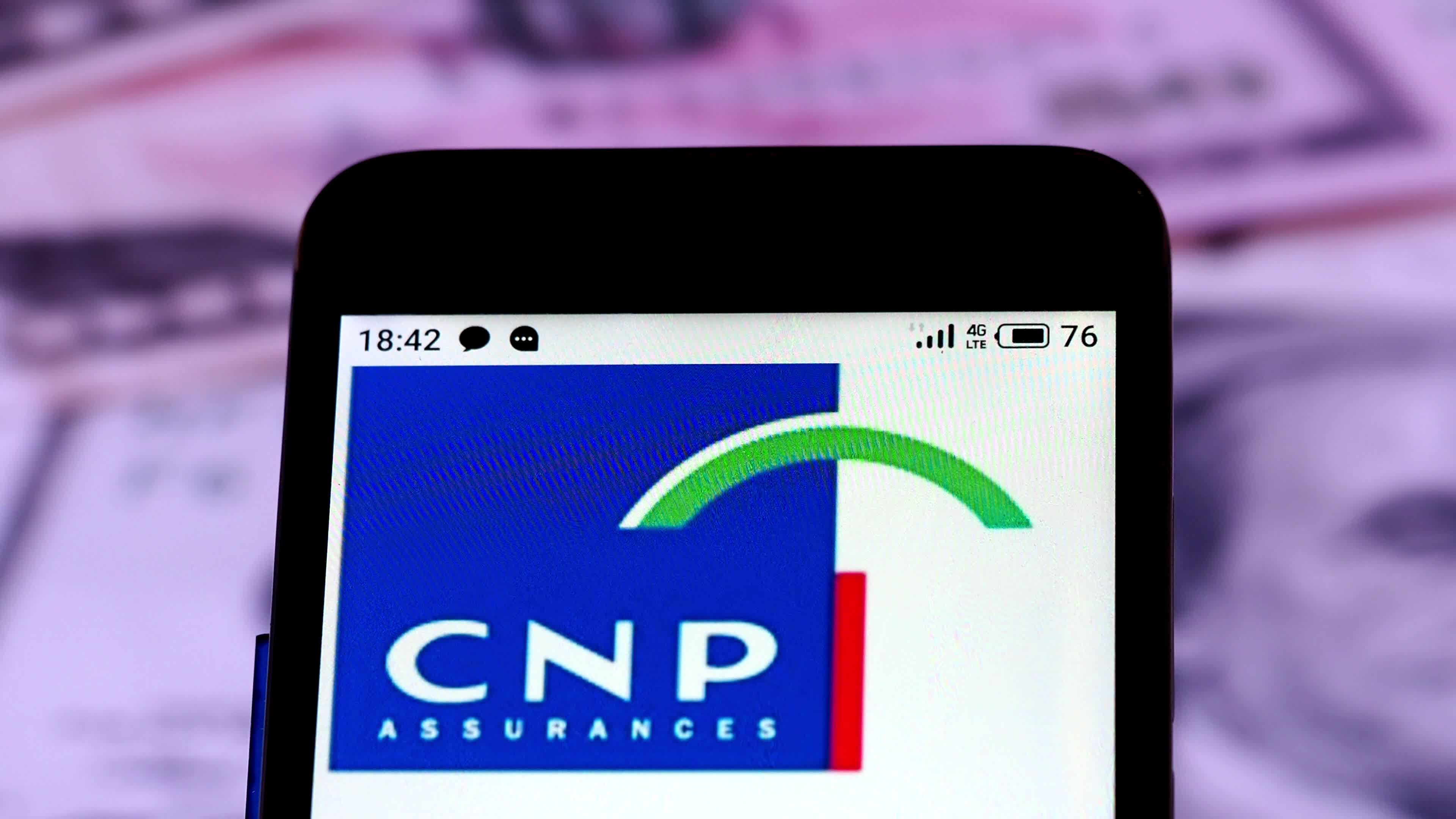 Video illustration the logo of CNP Assurances