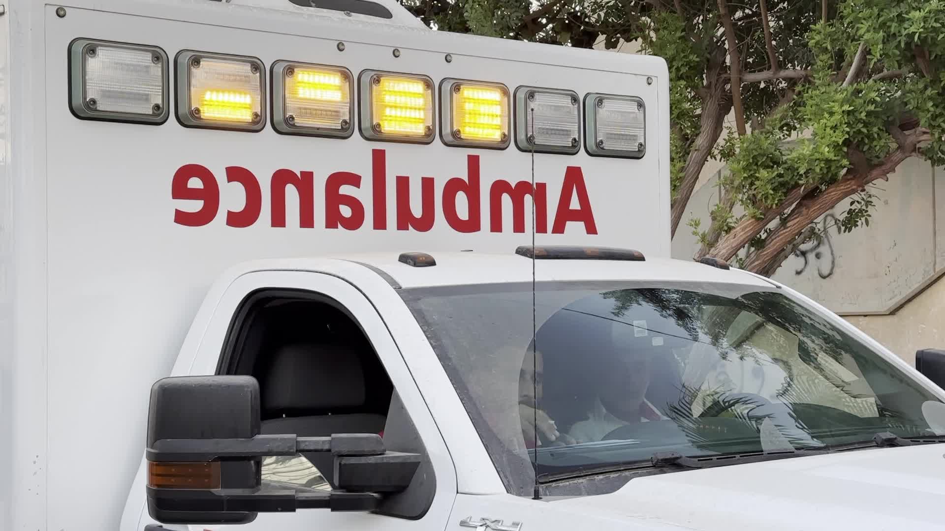 WHO and Red Crescent Convoy Evacuates Patients from Gaza's Khan Yunis Amid Conflict