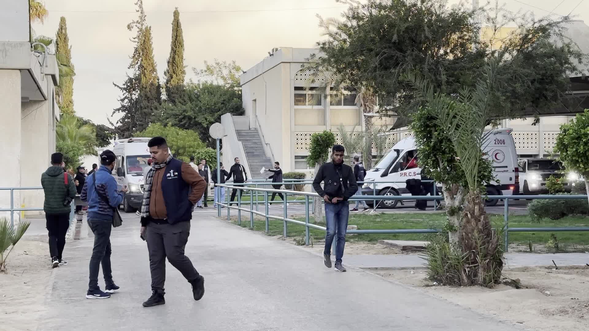 WHO and Red Crescent Convoy Evacuates Patients from Gaza's Khan Yunis Amid Conflict