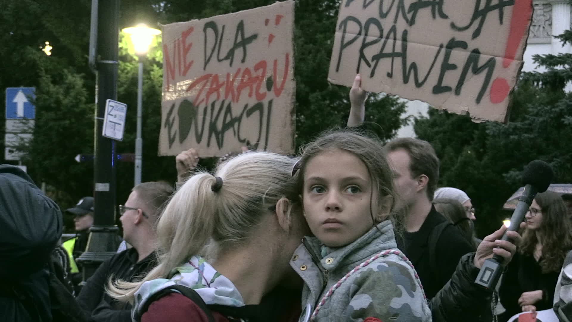 Poland proposes ban to criminalise sex education
