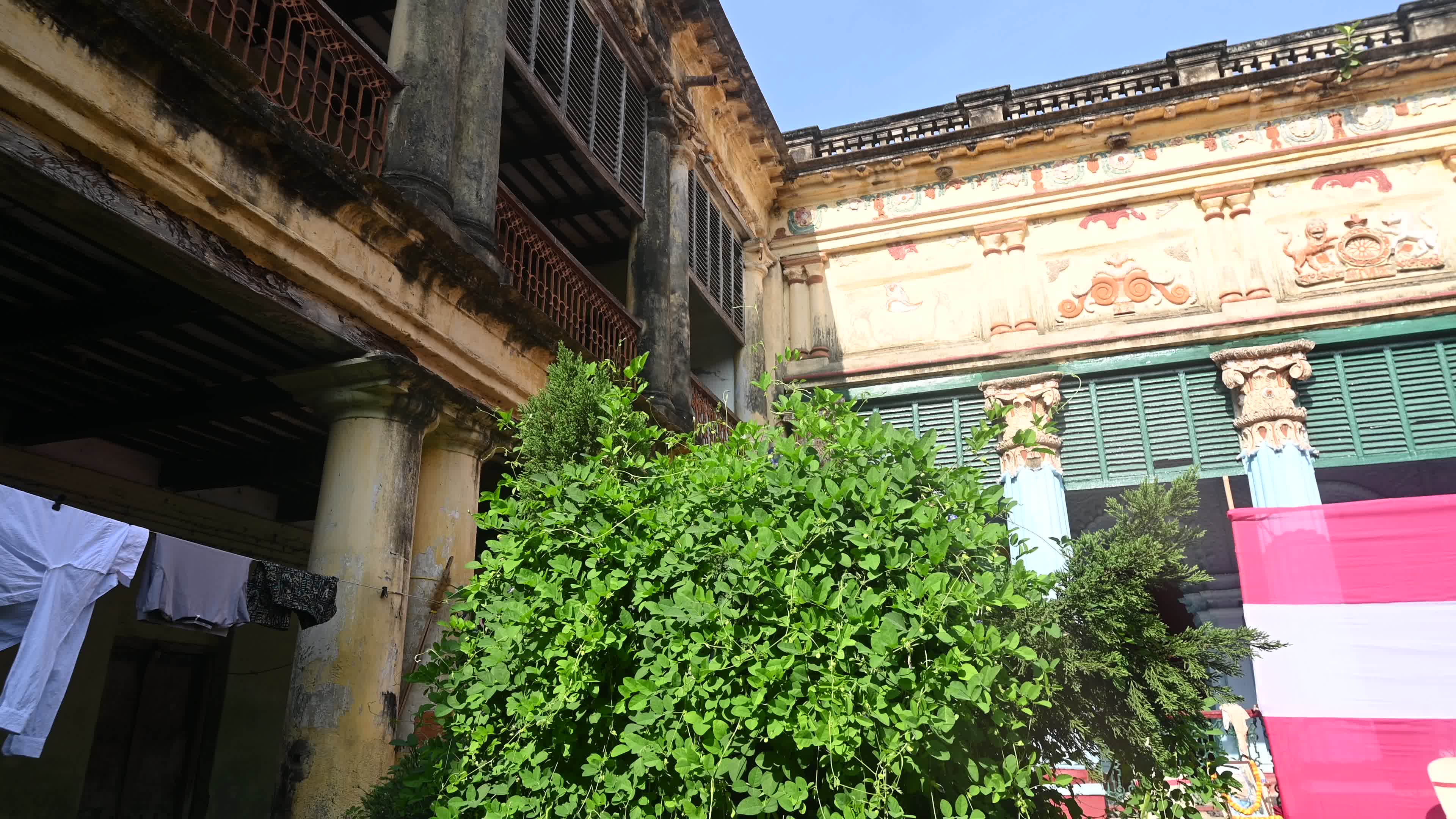 Bagchi Zamindar House - A story of the abolition of Indian Feudalism
