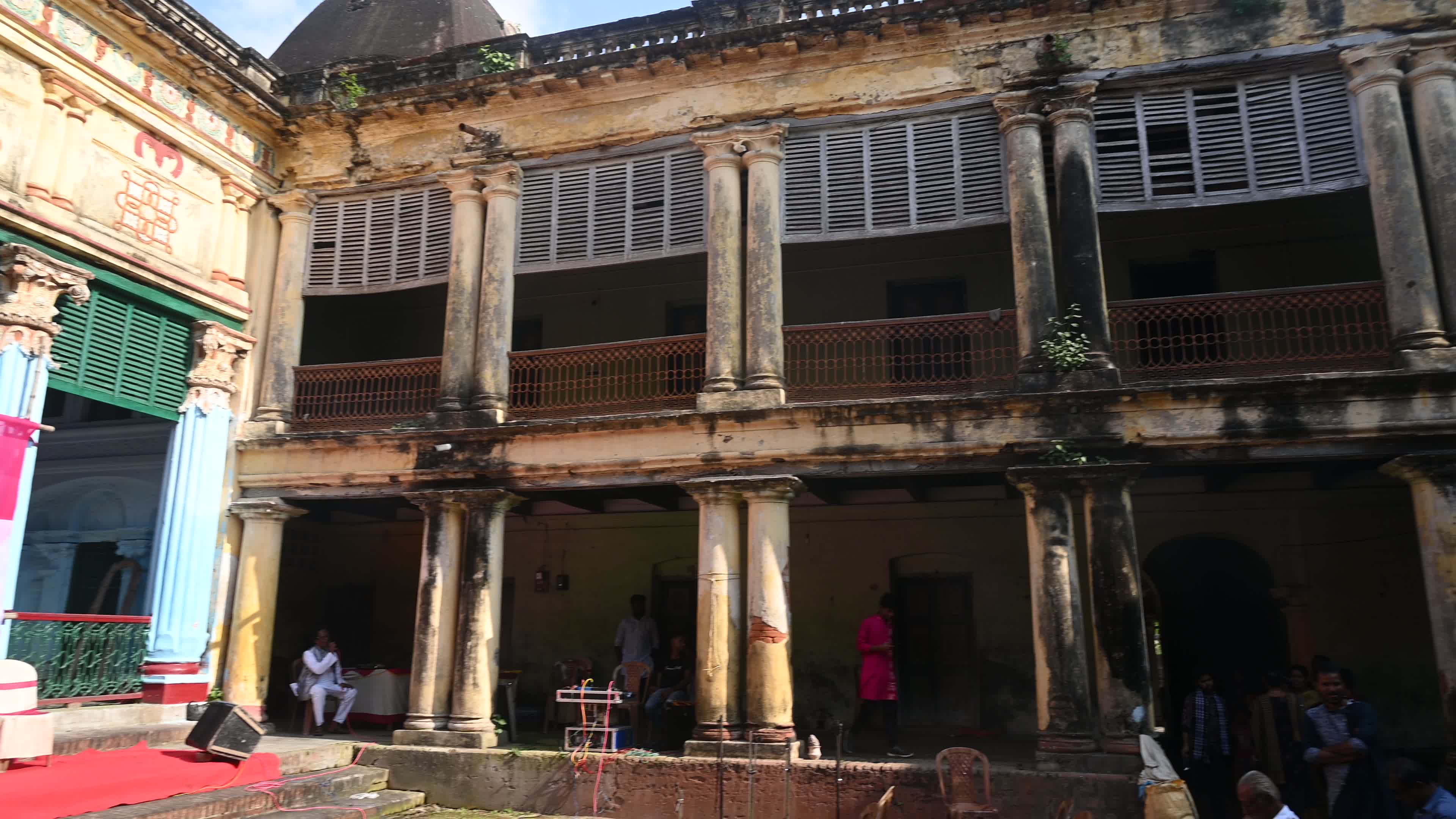 Bagchi Zamindar House - A story of the abolition of Indian Feudalism

