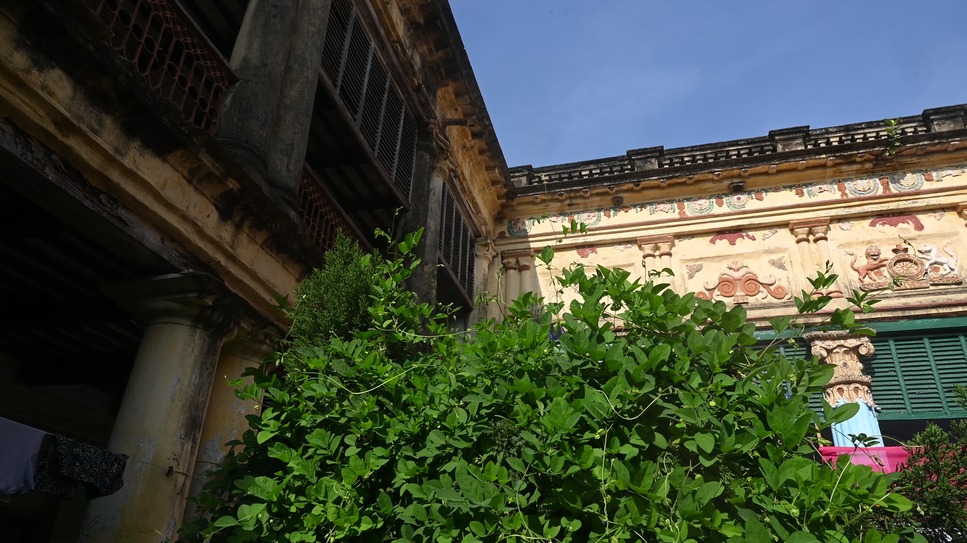 Bagchi Zamindar House - A story of the abolition of Indian Feudalism
