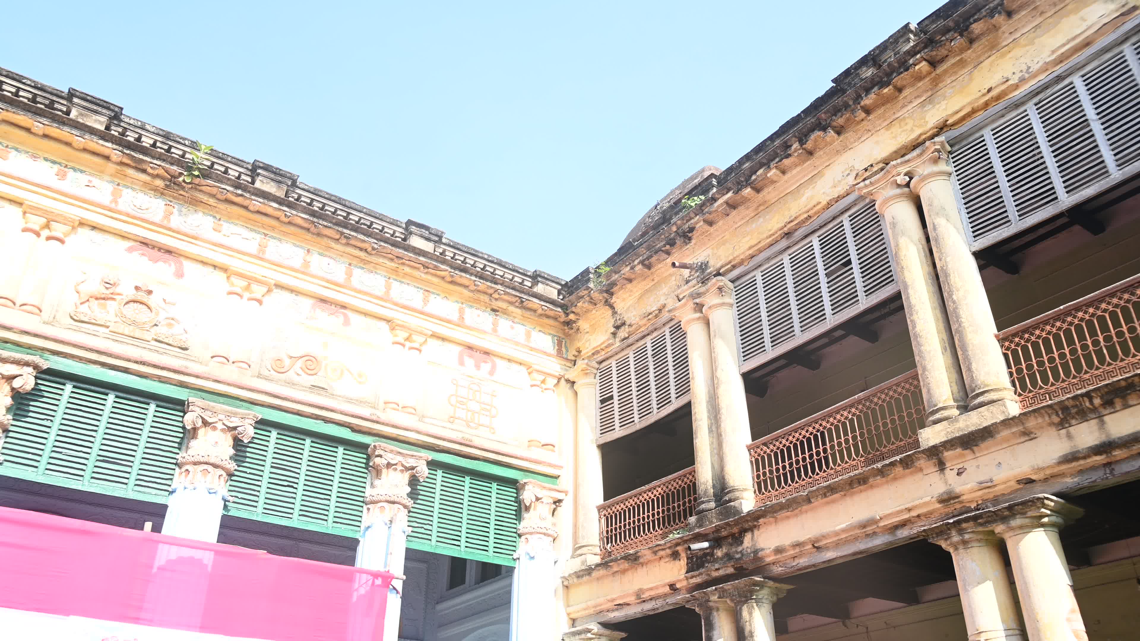 Bagchi Zamindar House - A story of the abolition of Indian Feudalism
