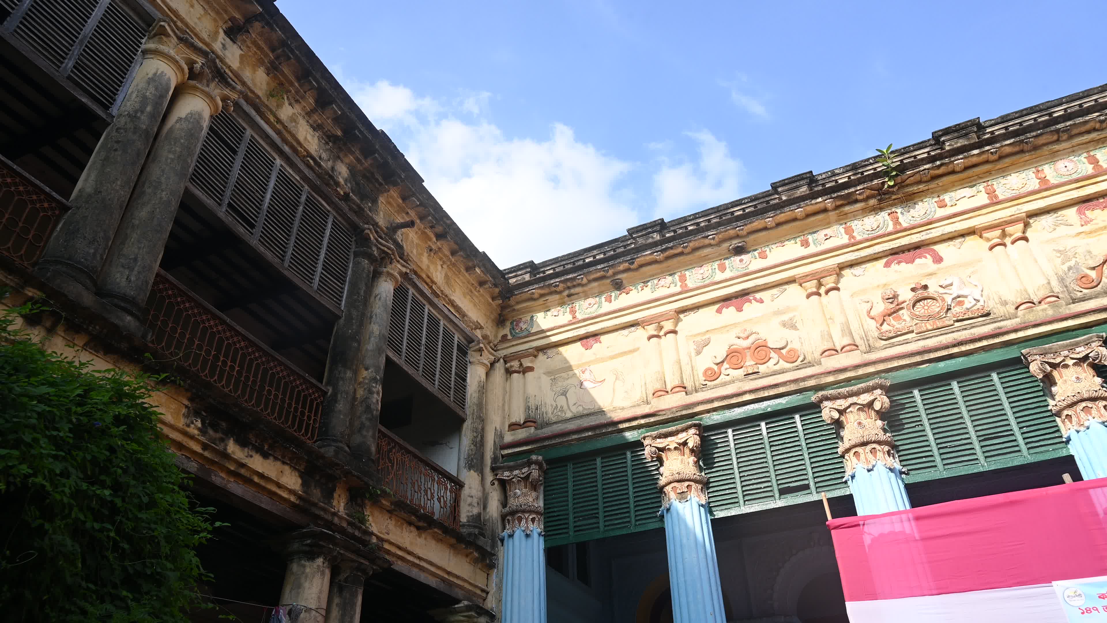 Bagchi Zamindar House - A story of the abolition of Indian Feudalism
