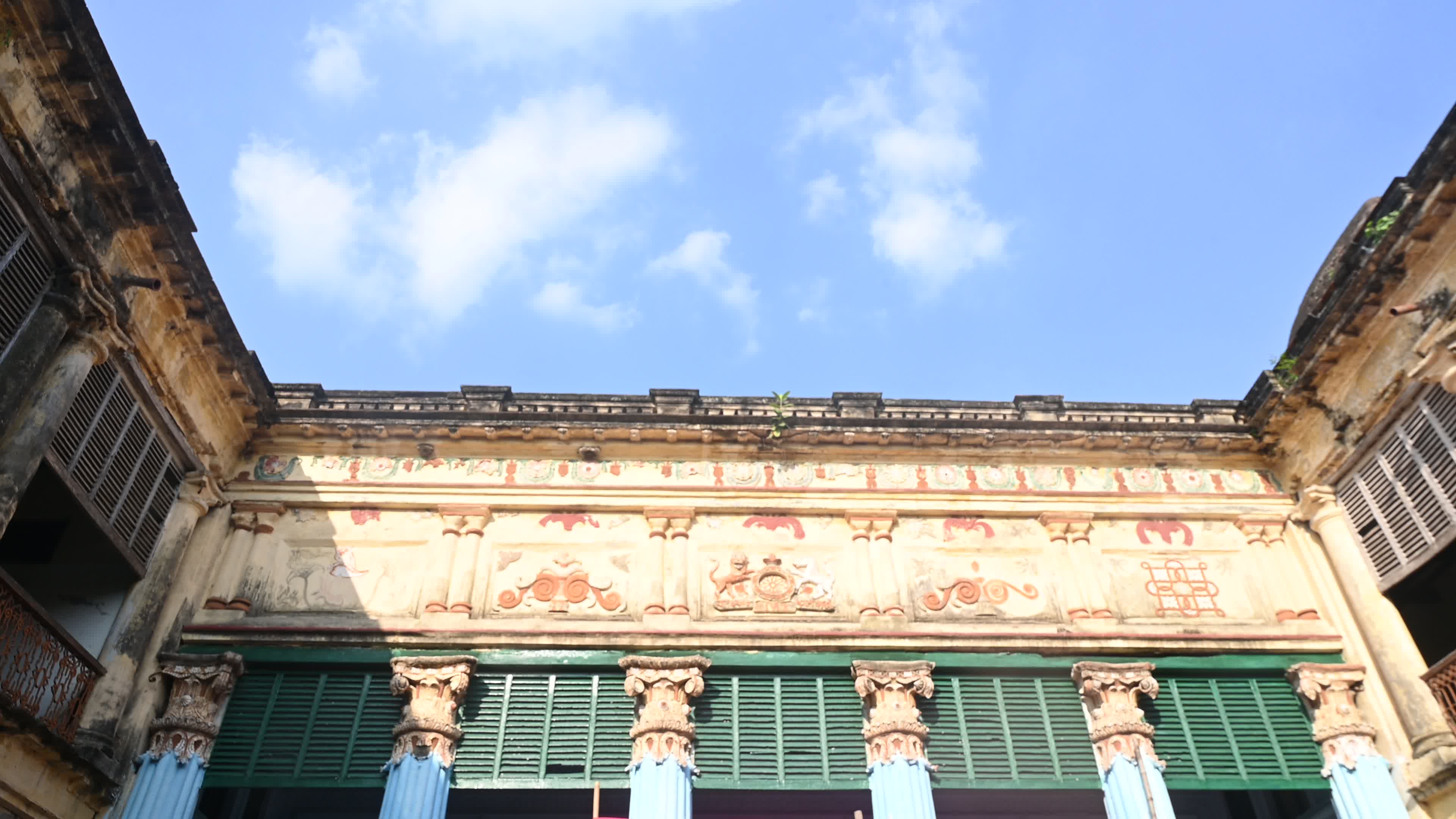 Bagchi Zamindar House - A story of the abolition of Indian Feudalism
