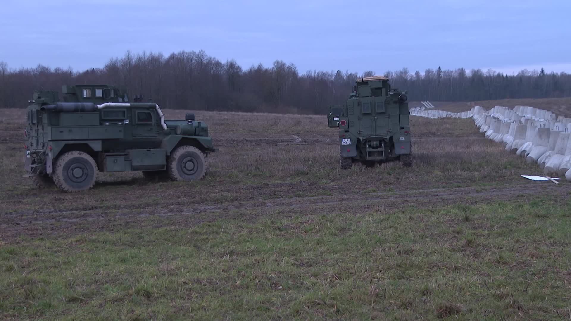 Poland presents first section of military fortifications on border with Russia