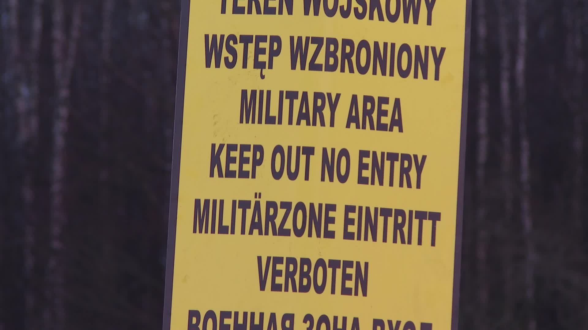 Poland presents first section of military fortifications on border with Russia
