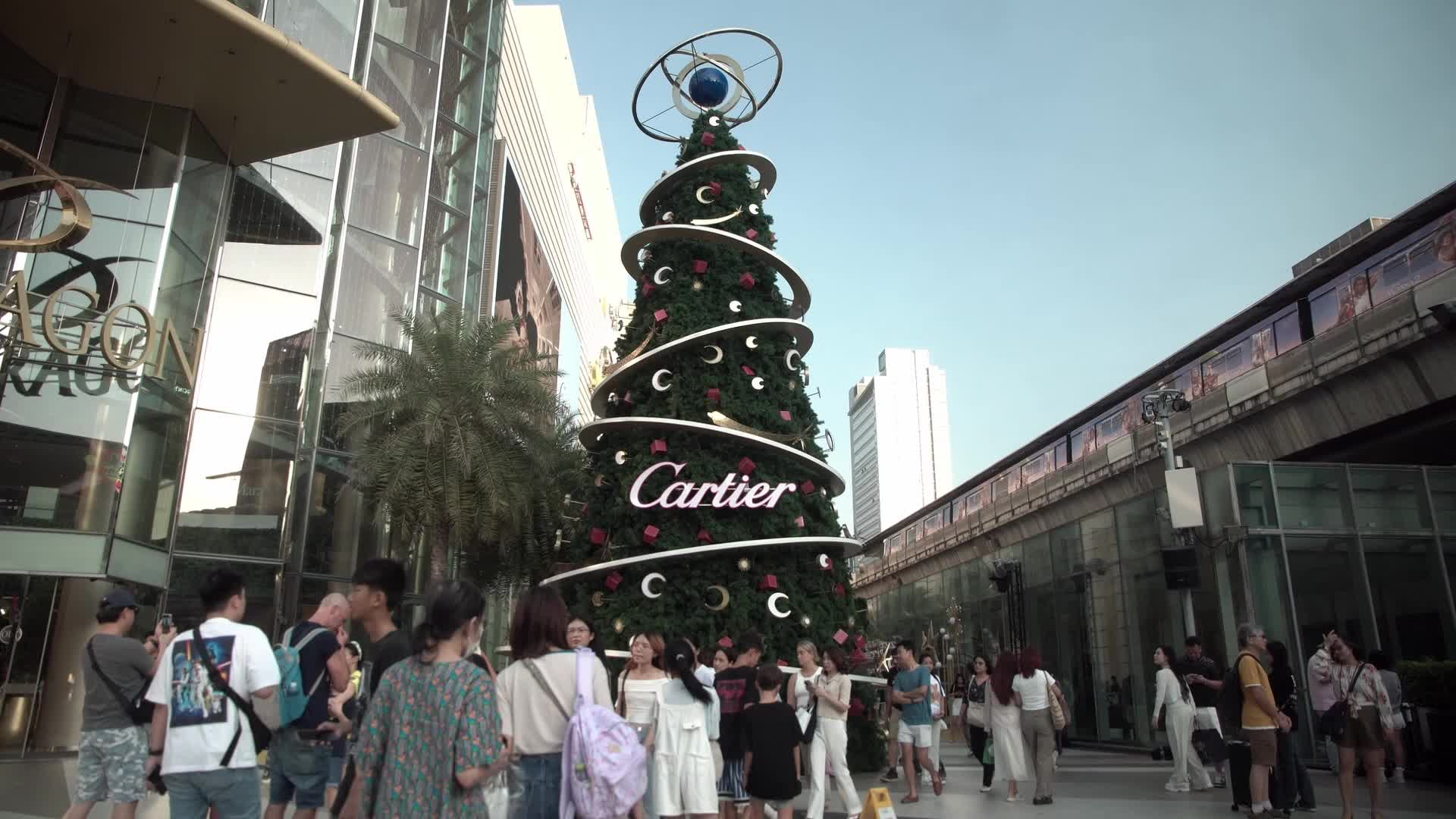 High-season tourism in Bangkok, Thailand.