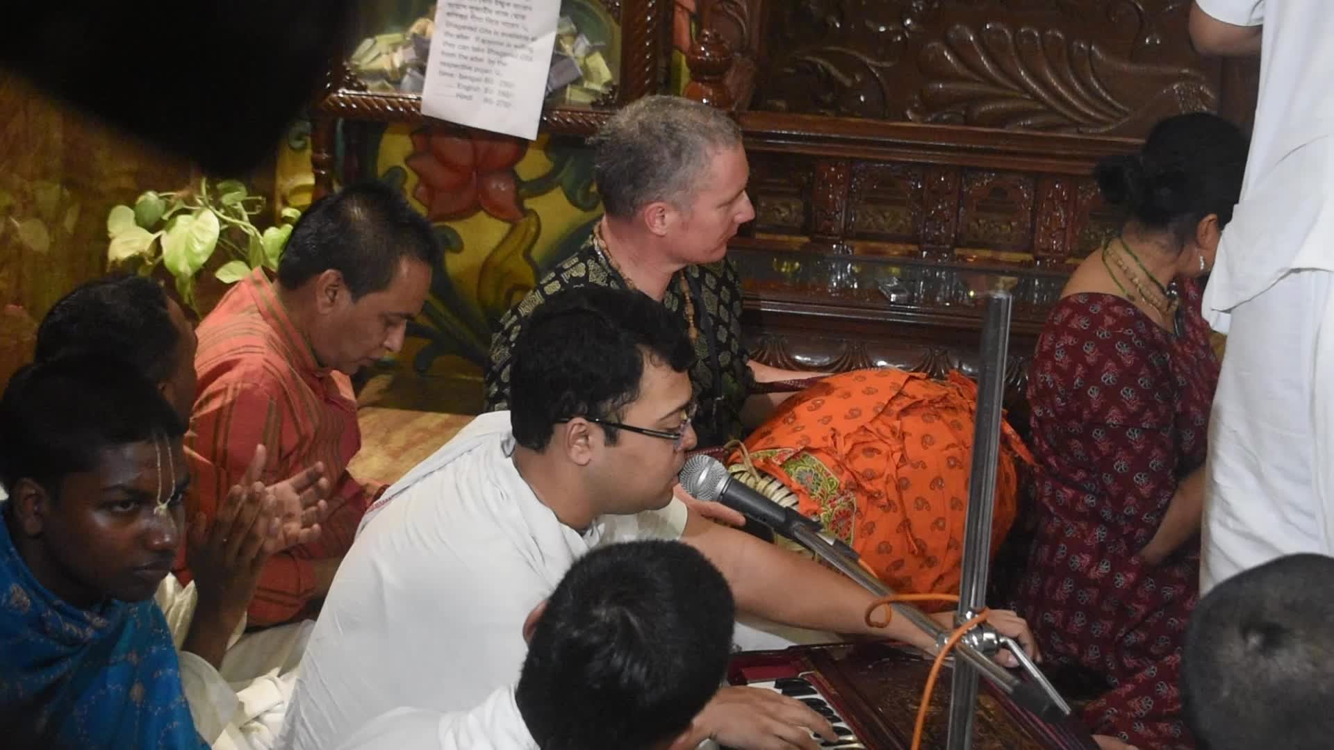 ISKCON Holds Mass Prayers Across World In Protest Against Atrocity On Hindus In Bangladesh, Kolkata, India
