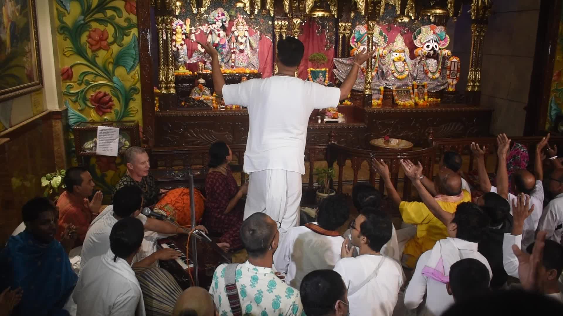 ISKCON Holds Mass Prayers Across World In Protest Against Atrocity On Hindus In Bangladesh, Kolkata, India