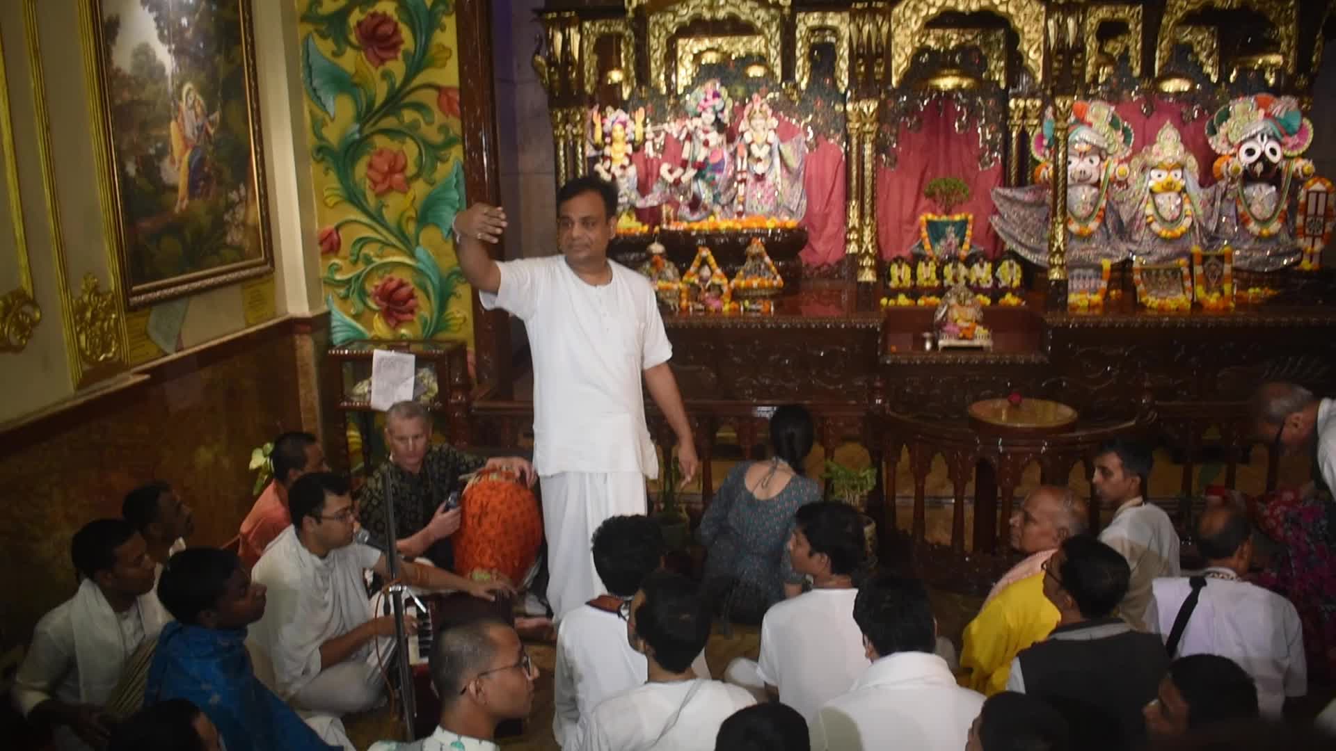ISKCON Holds Mass Prayers Across World In Protest Against Atrocity On Hindus In Bangladesh, Kolkata, India