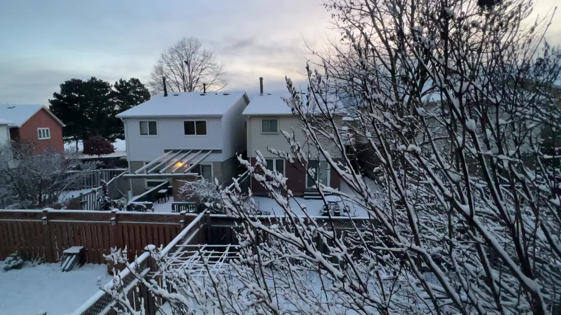 First snowfall of the season in Toronto, Canada