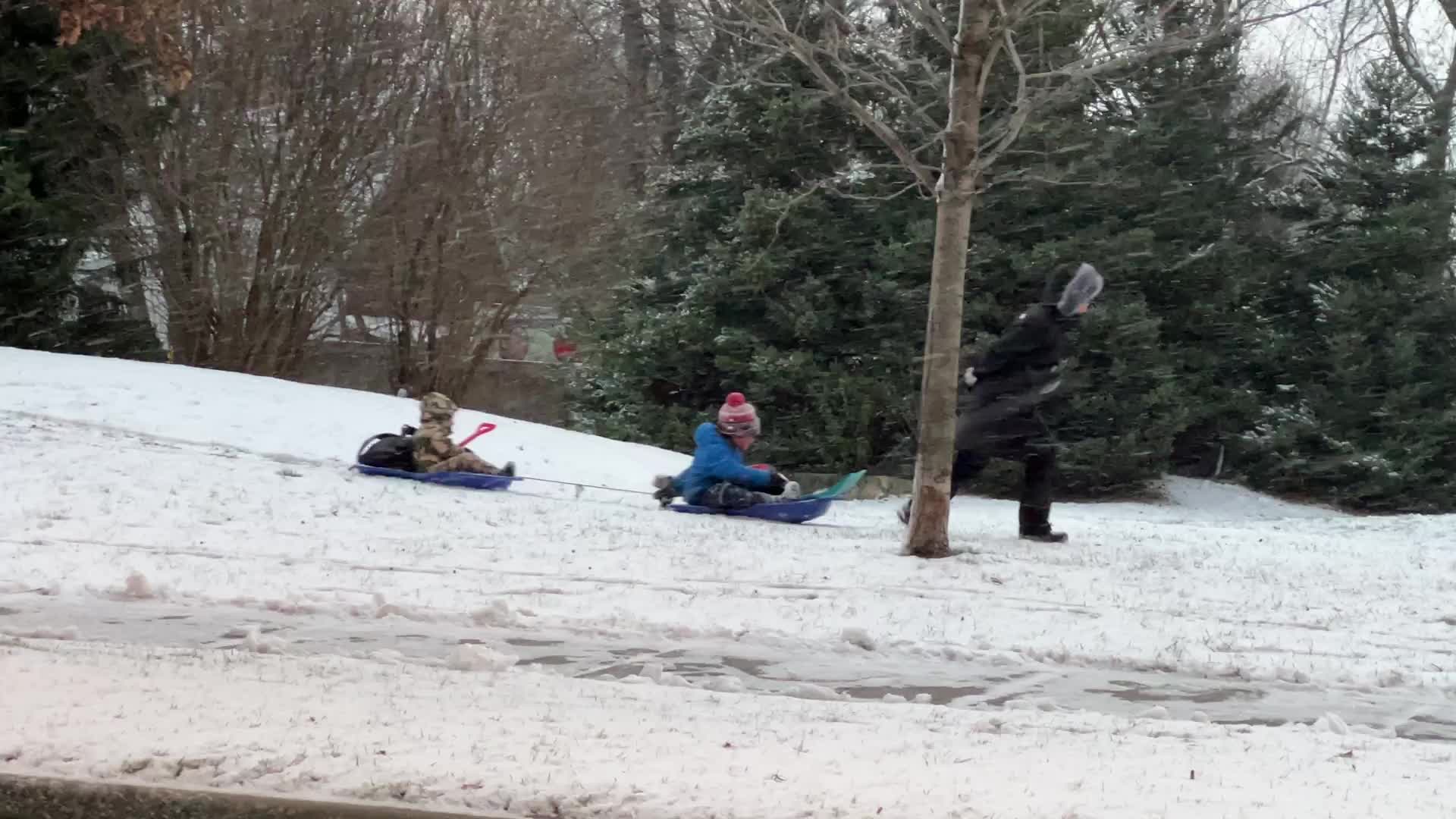 First snowfall of the season in Toronto, Canada