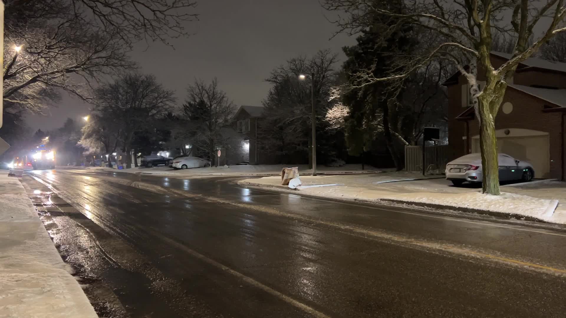 First snowfall of the season in Toronto, Canada