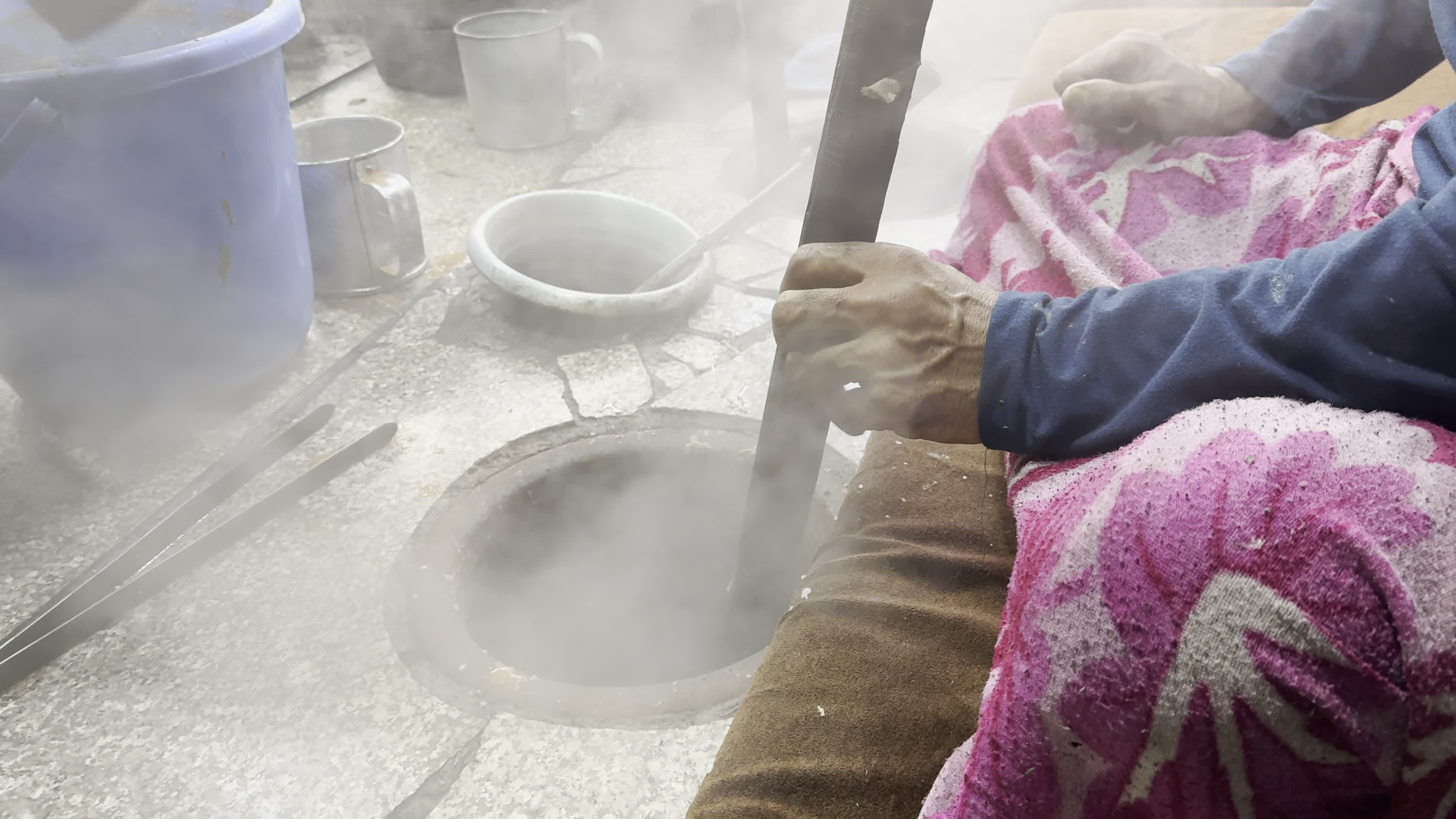 The Art of Serving Harisa in Kashmir