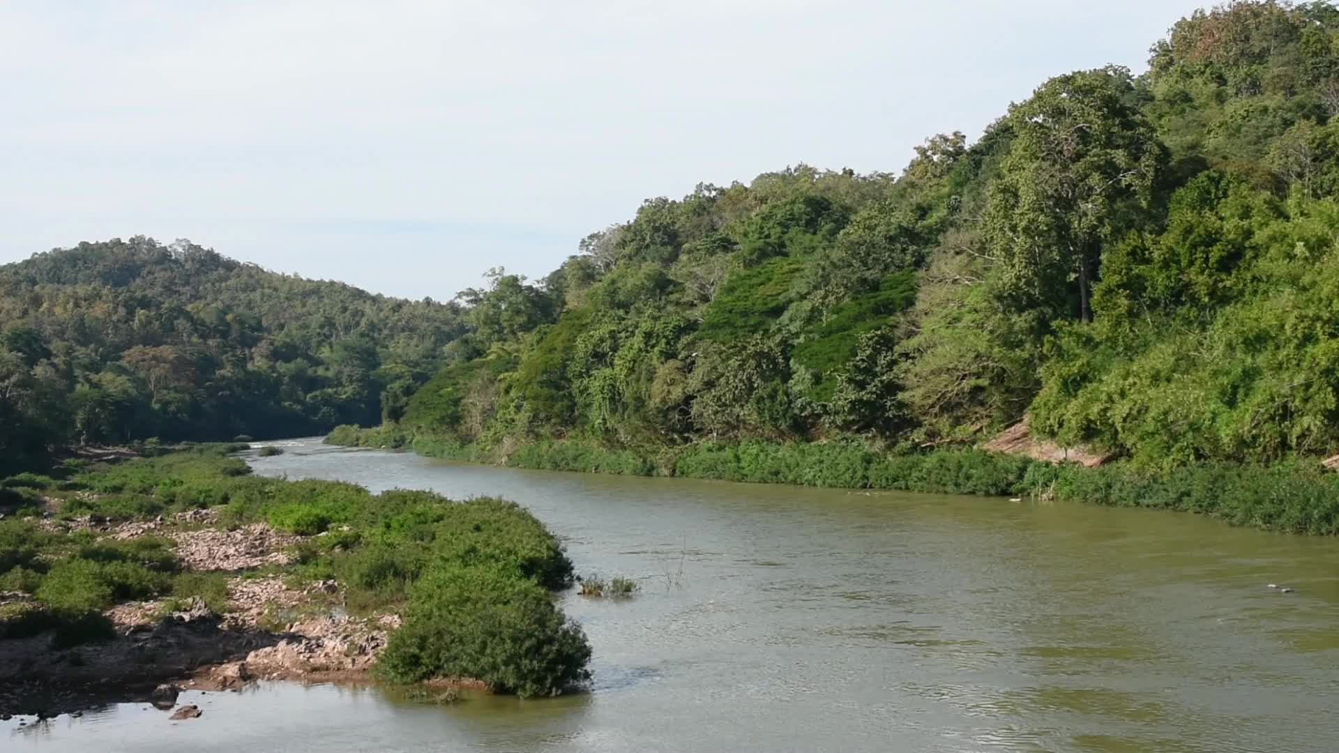 General view show mountain and Nan' river.