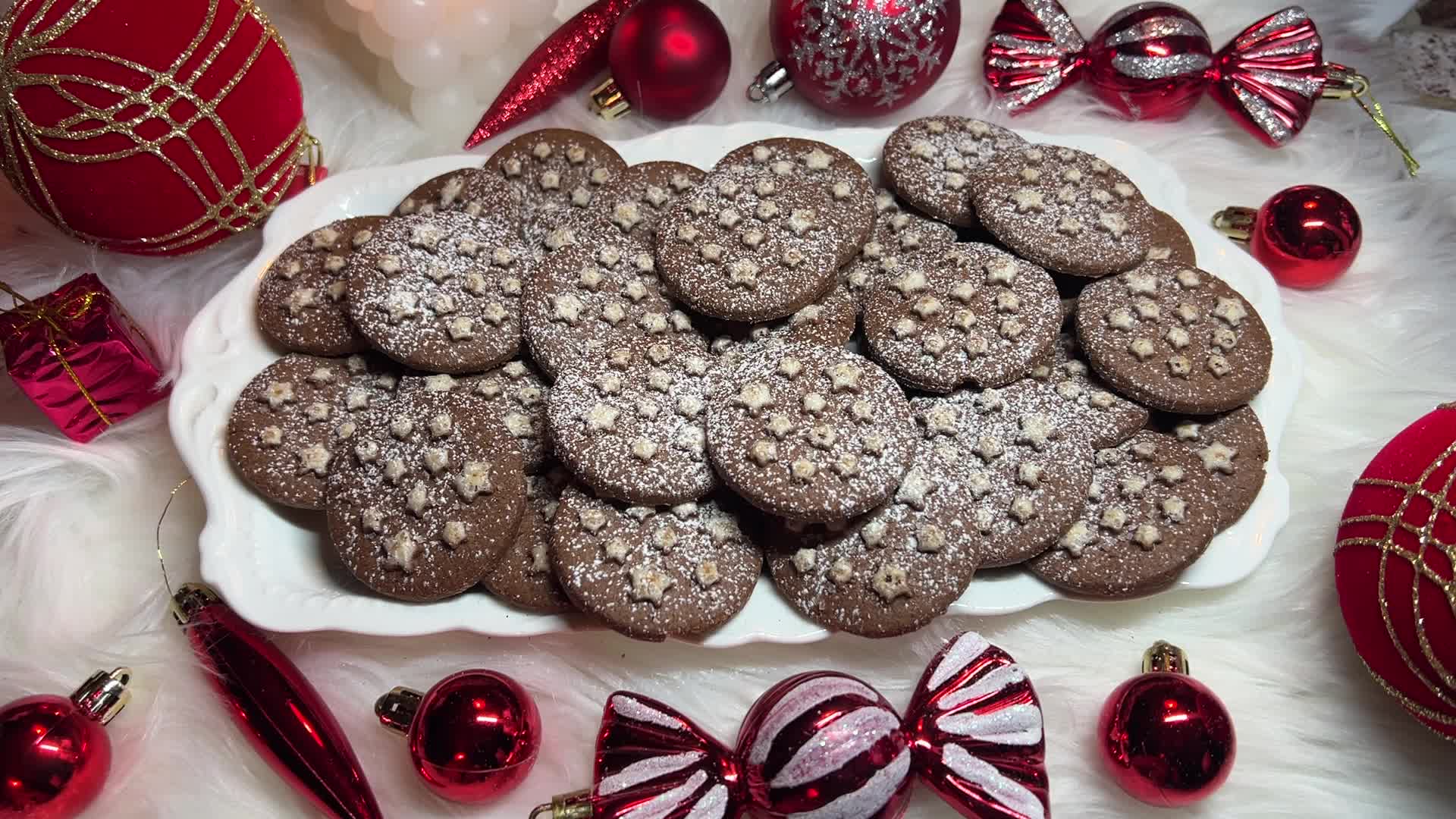 Hazelnut cocoa shortcake Christmas cookies