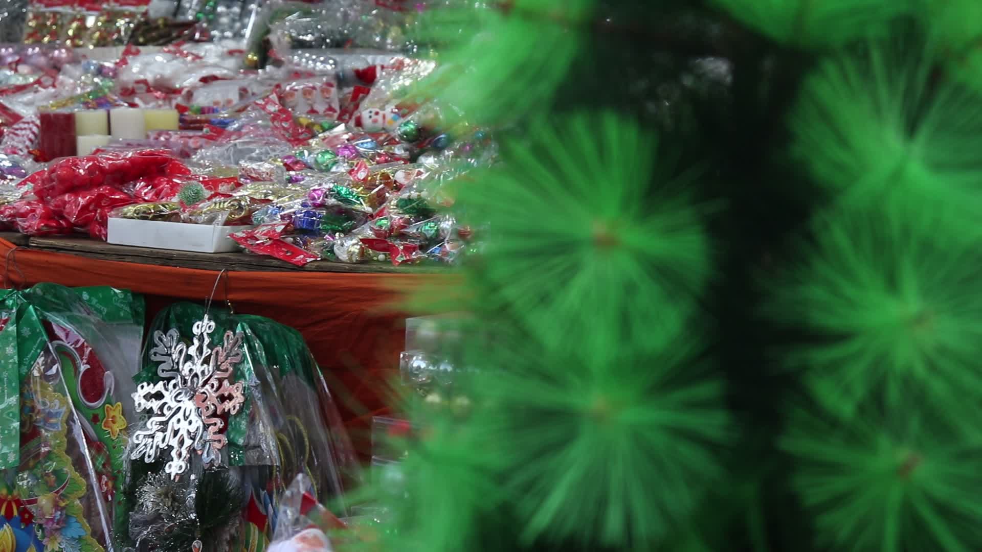 Christmas market in Kolkata.