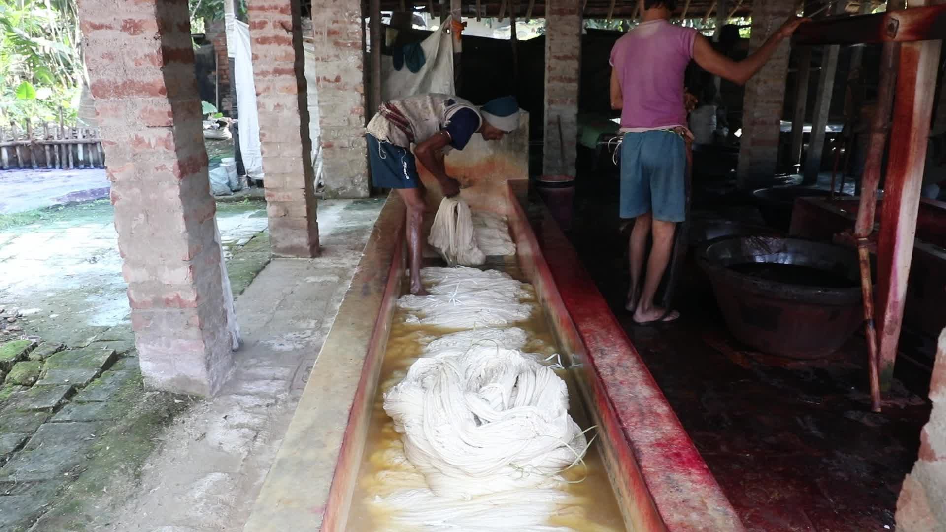 Weavers Outskirts Of Kolkata