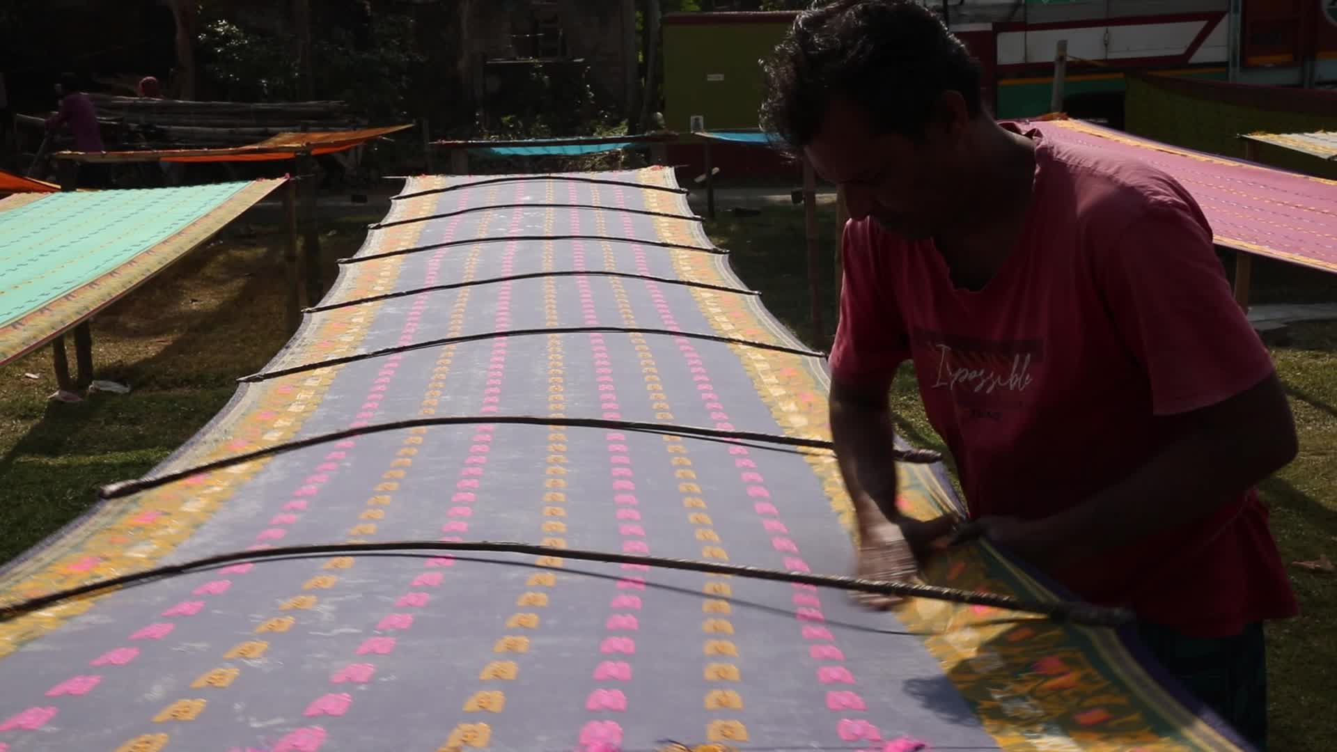 Weavers Outskirts Of Kolkata
