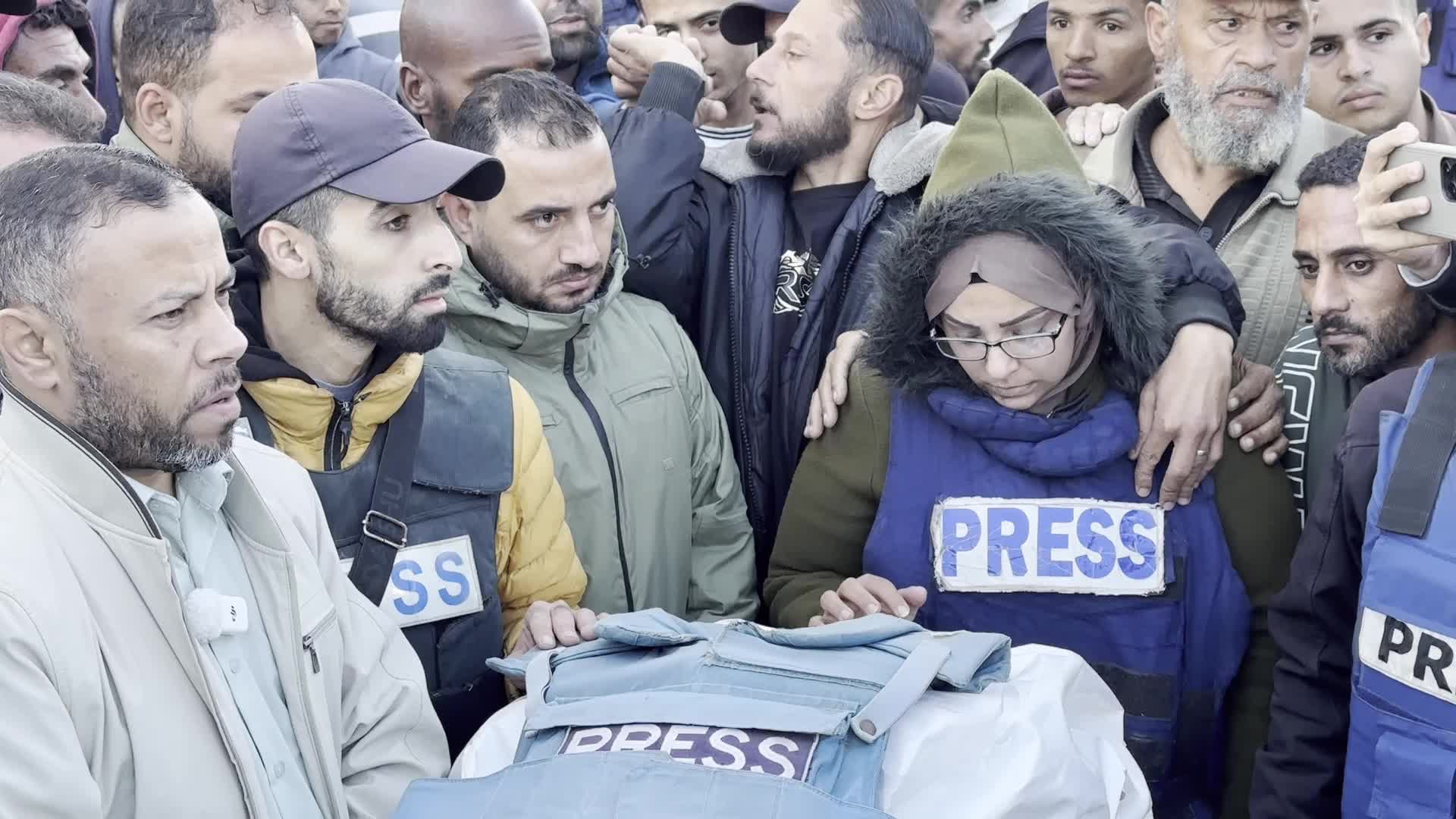 Mourners Gather at Funeral of Al Jazeera Journalist Ahmed Al-Louh in Gaza