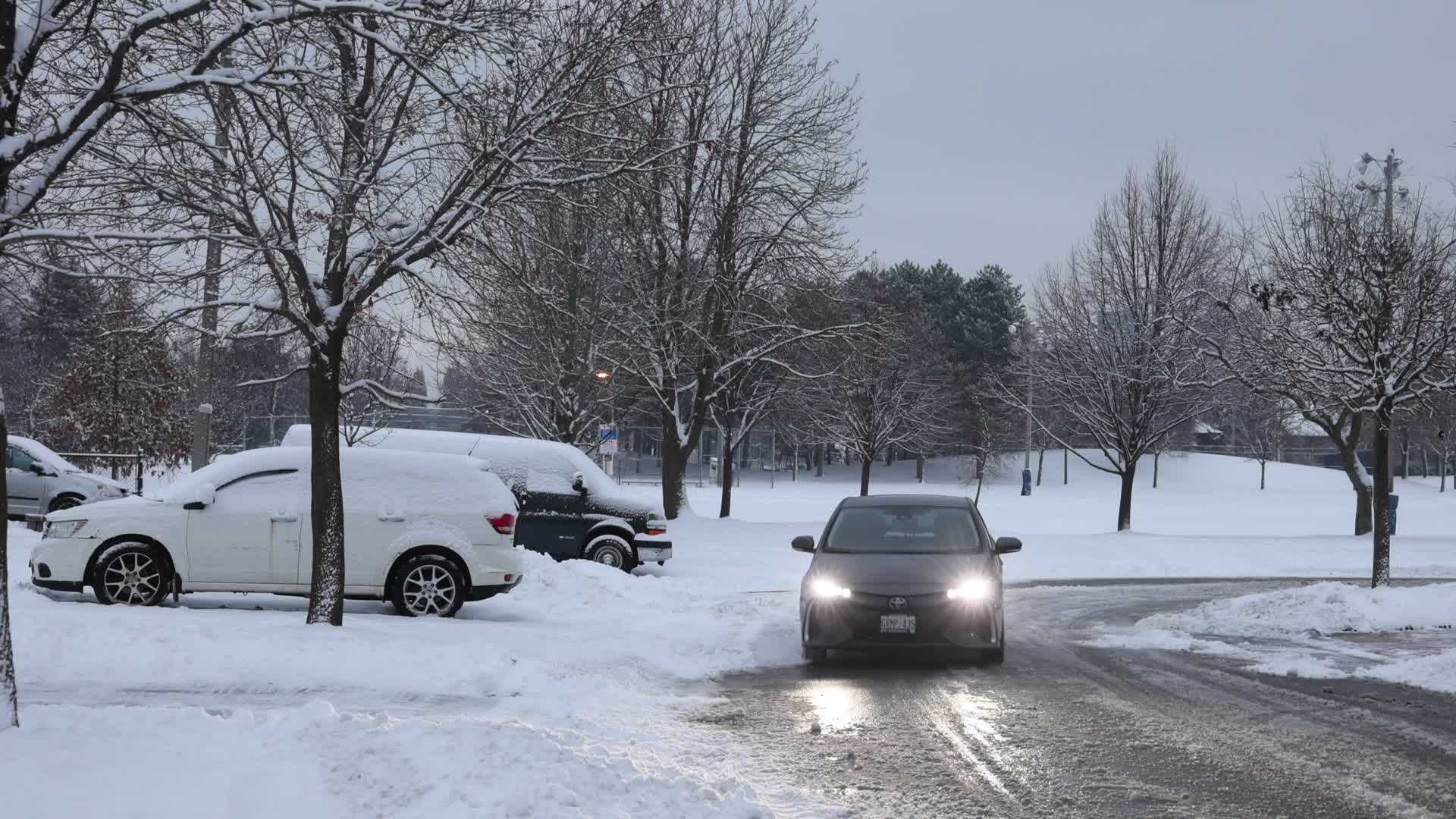 Toronto gets hit by winter snowstorm