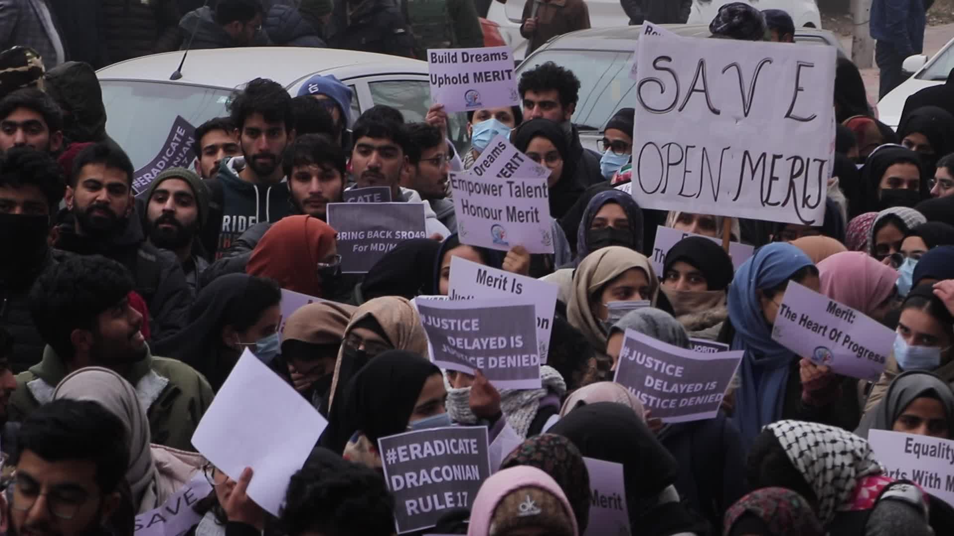 Students Protest BJP-Imposed Reservation Policy in Kashmir