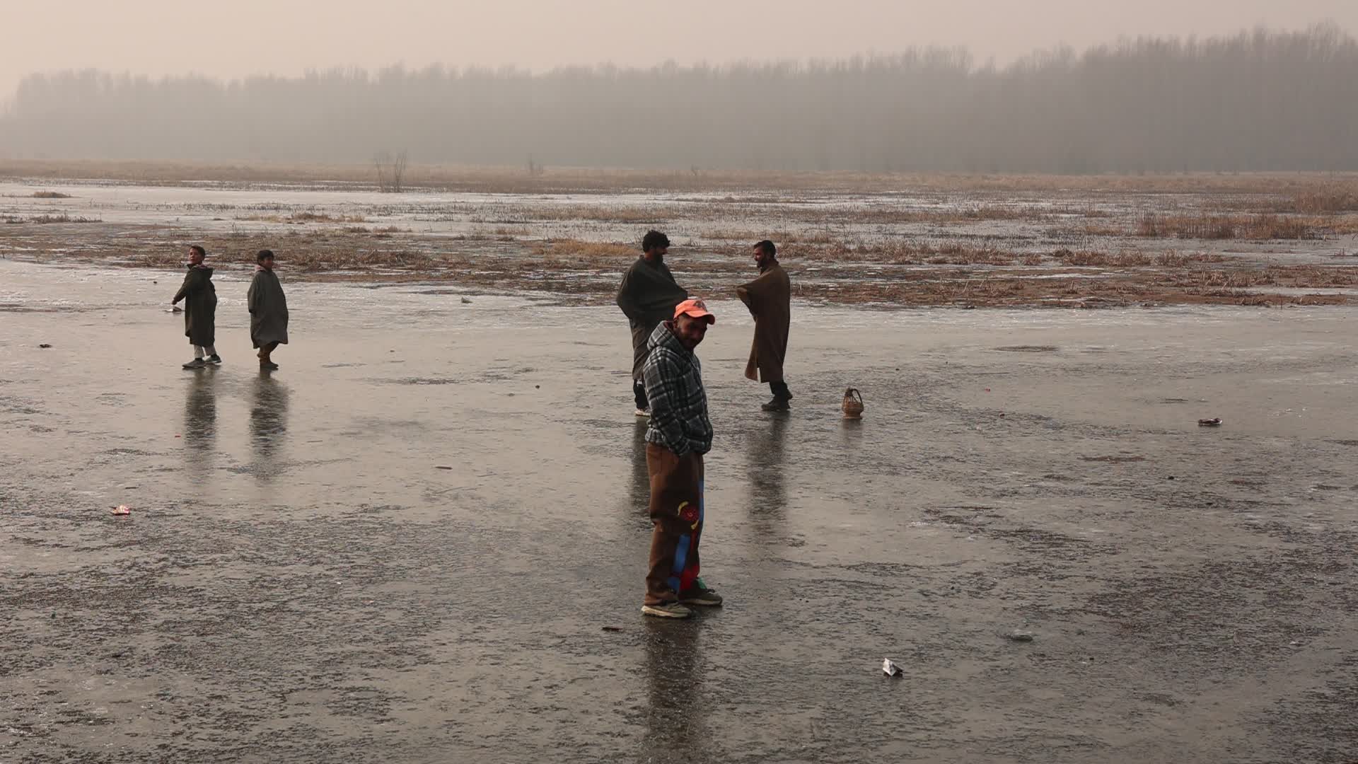 Freezing Temperature In Kashmir 