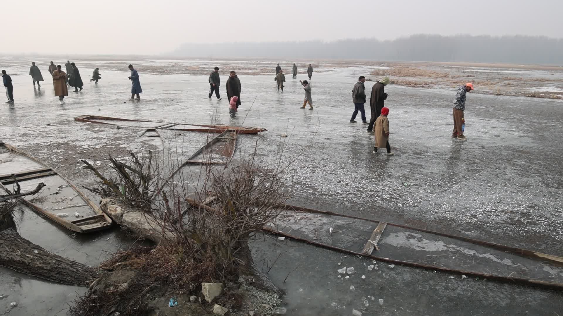 Freezing Temperature In Kashmir 
