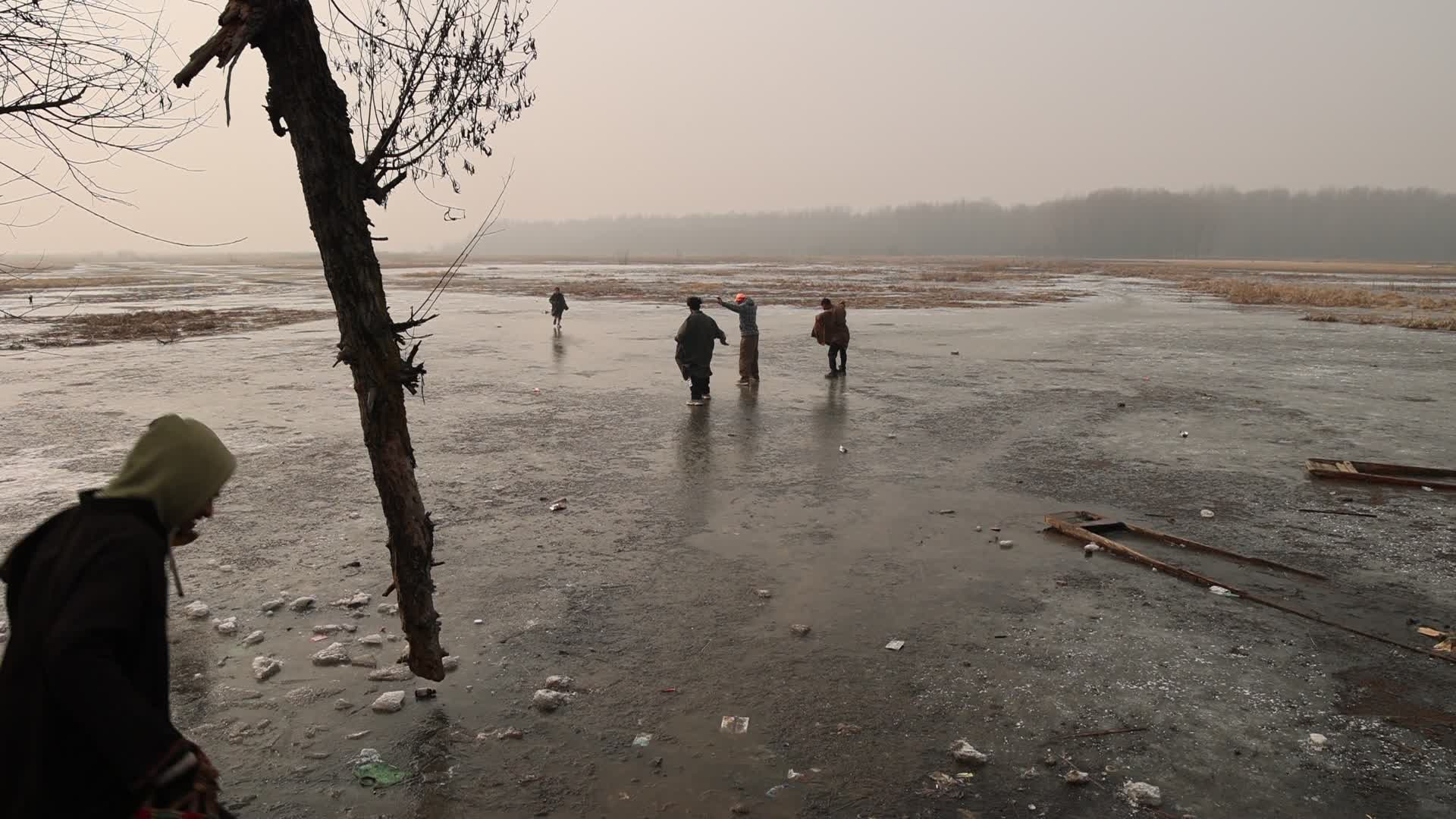 Freezing Temperature In Kashmir 