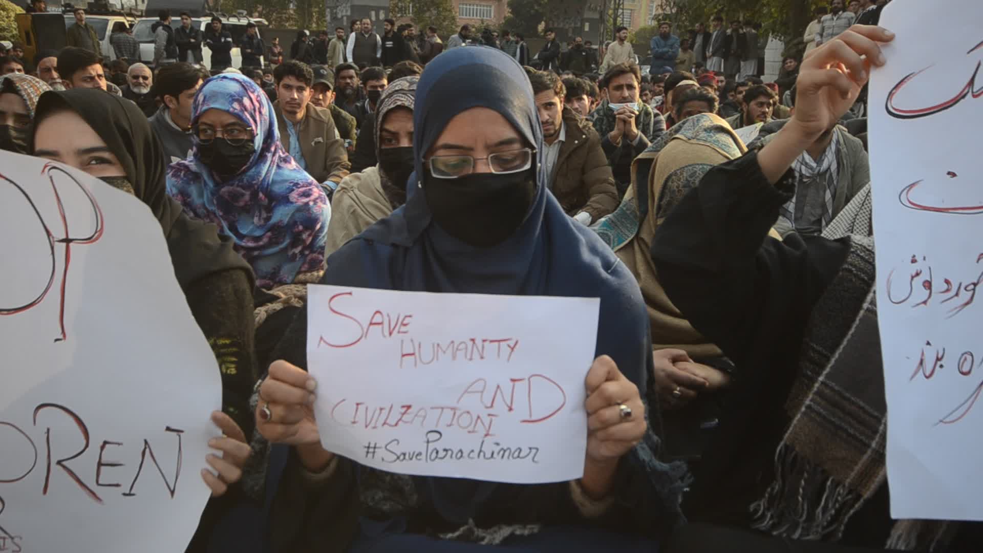 Protest in Peshawar against deteriorating security situation and unrest in Parachinar
