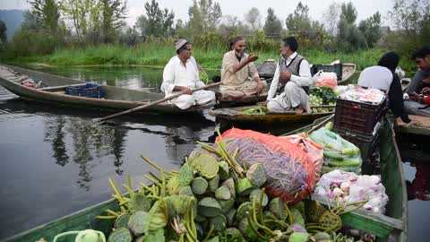 Floating market in Kashmir