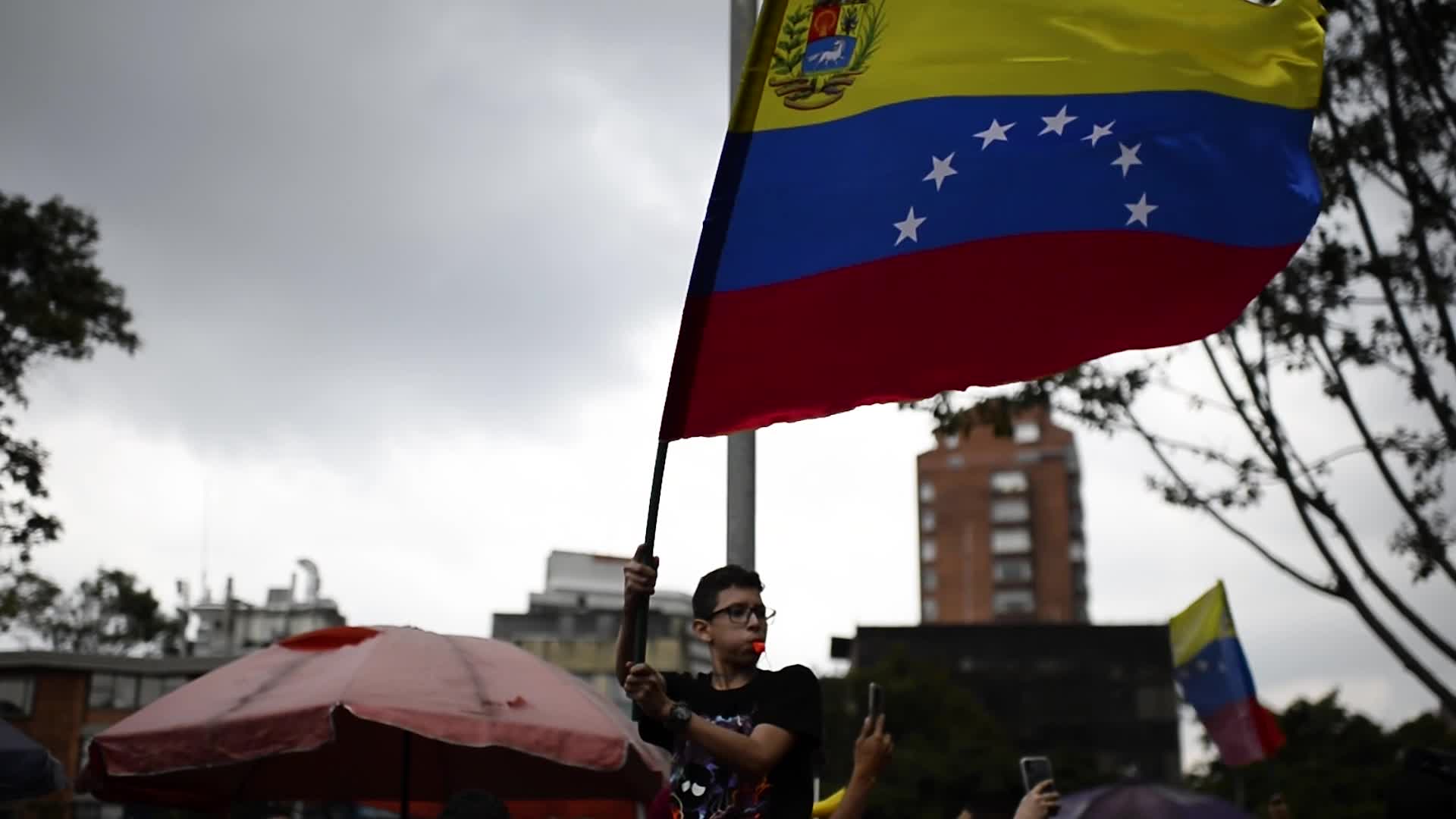 Venezuelans in Colombia Demonstrate Against Presidential Inauguration