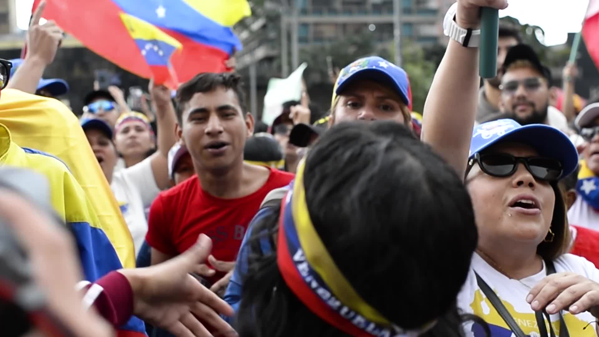Venezuelans in Colombia Demonstrate Against Presidential Inauguration