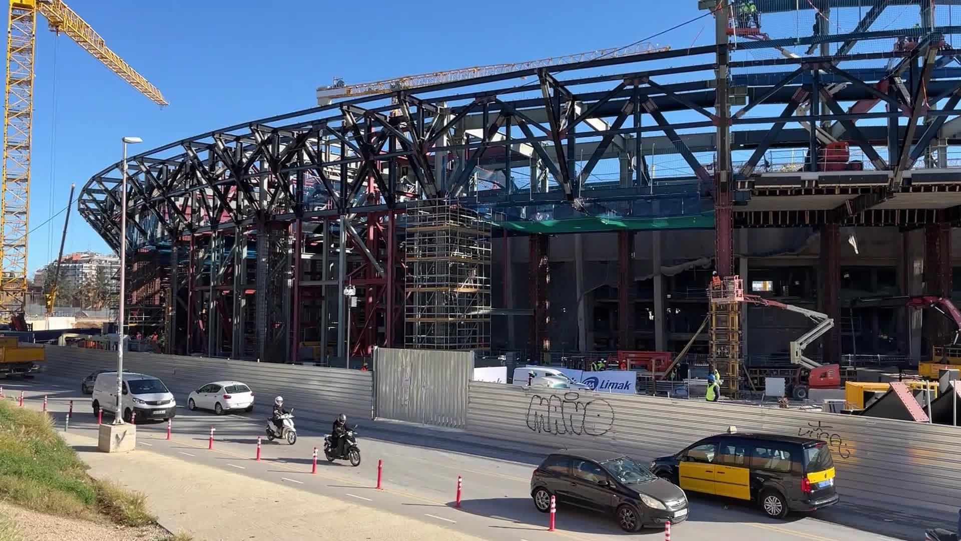 Construction of the third tier of the Spotify Camp Nou